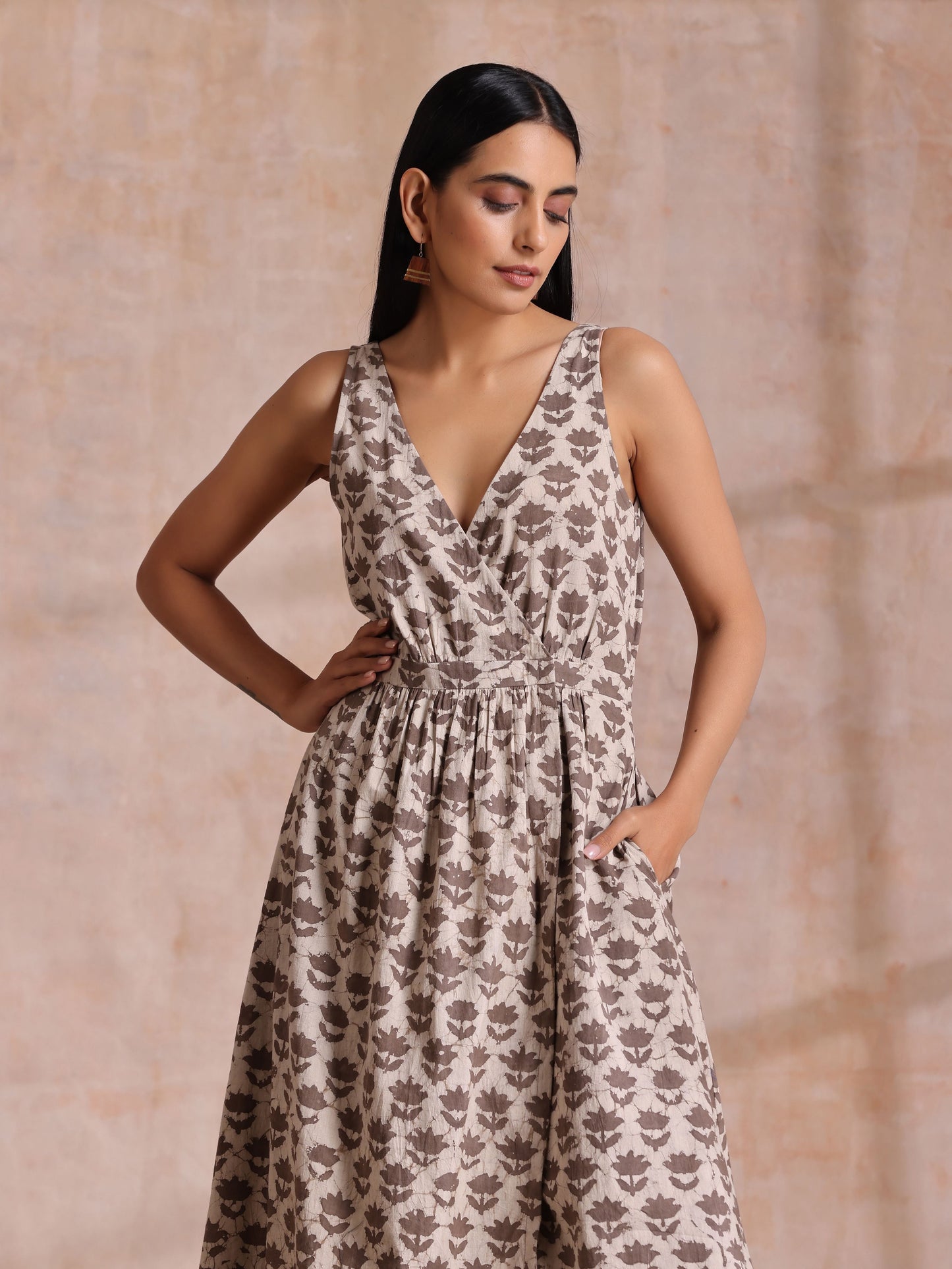 trueBrowns Clay Dabu Buta Print Cotton Sleeveless Wrap Dress | Swadesiicart