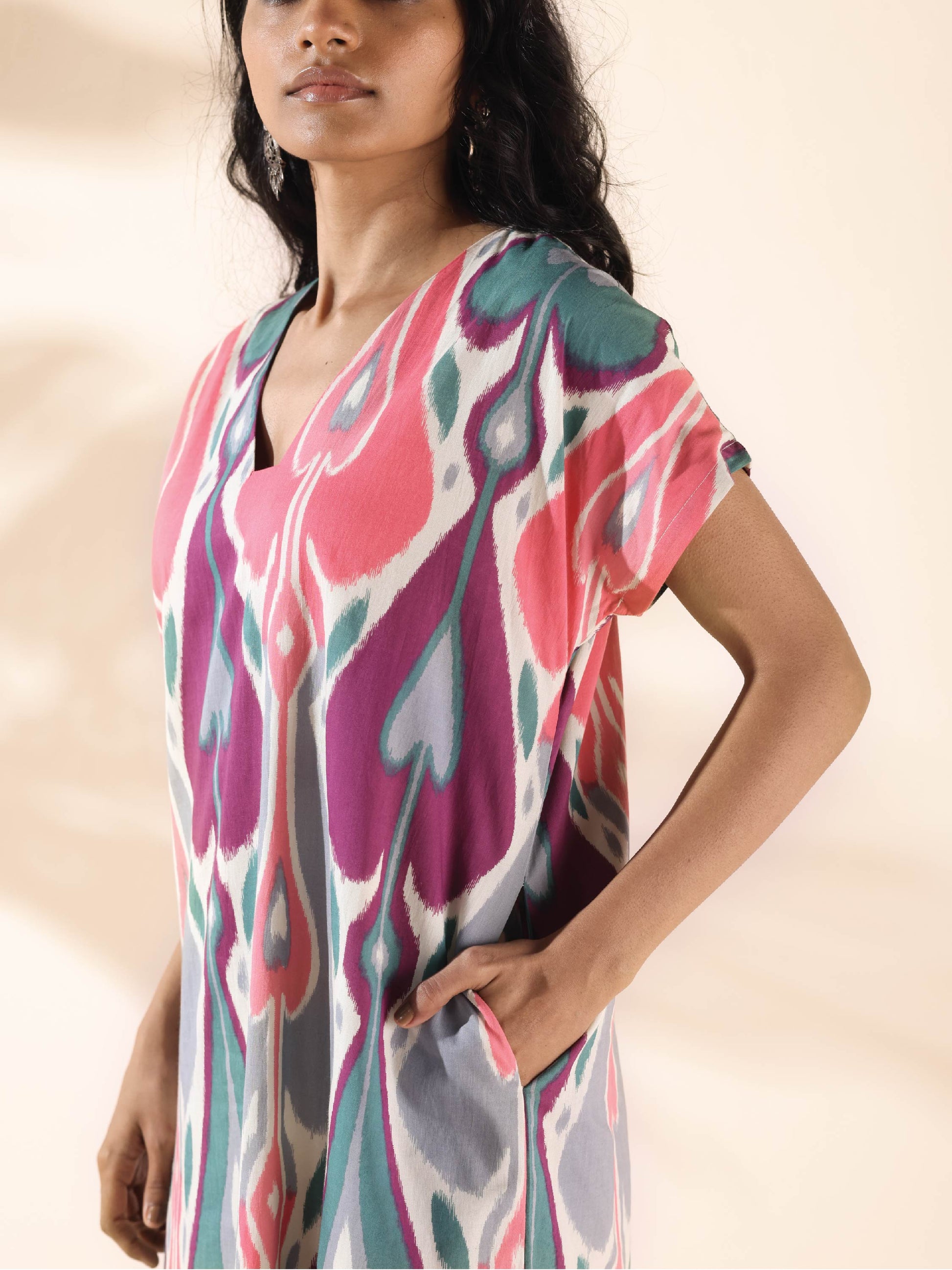 trueBrowns Green Cotton Ikat Slit Dress | Swadesiicart
