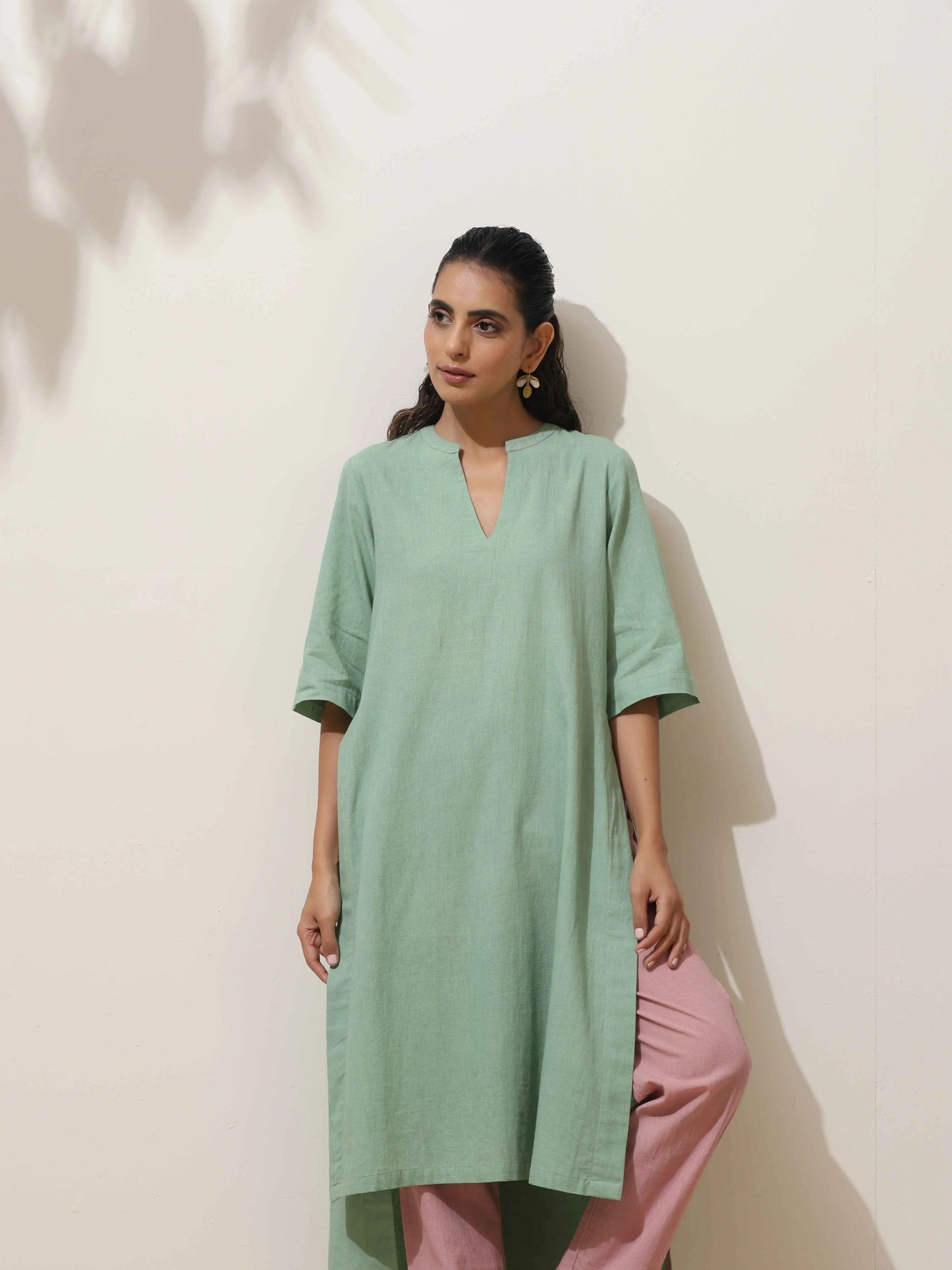 trueBrowns Mint Green Cotton Linen Kurta Pant Set | Swadesiicart