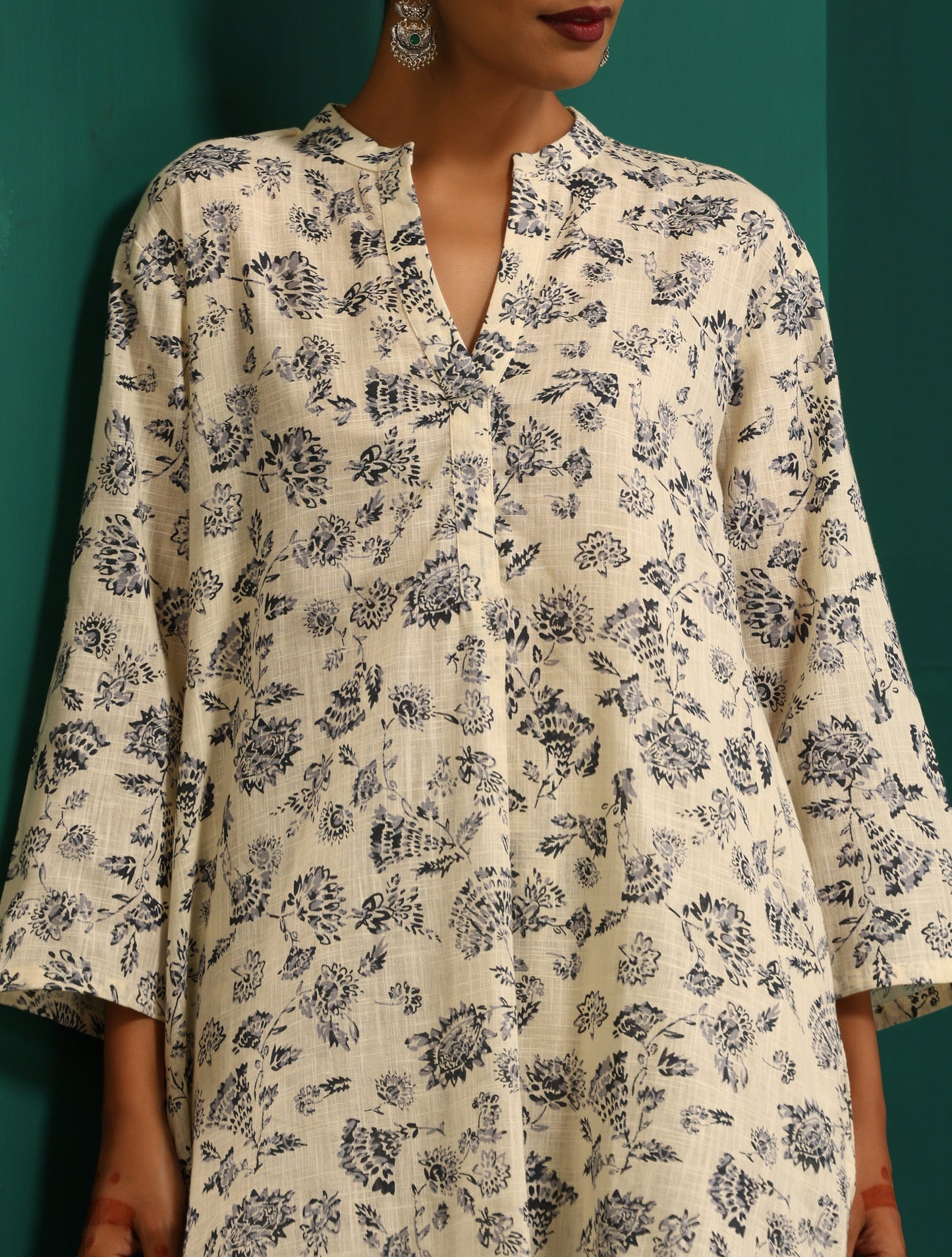 trueBrowns Blue Floral Cotton Printed Relaxed Co-ord Set - Swadesiicart