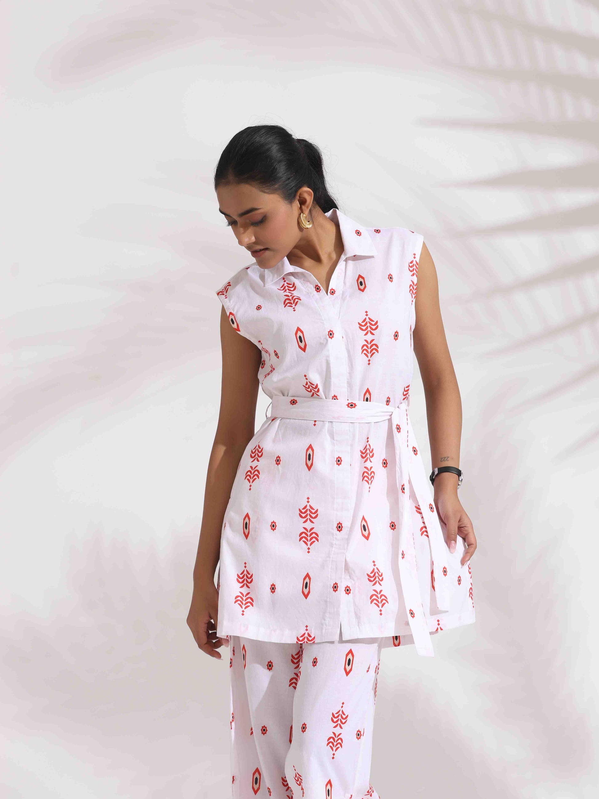 trueBrowns White Cotton Print Tie-up Top & Pants Co-ord Set - Swadesiicart