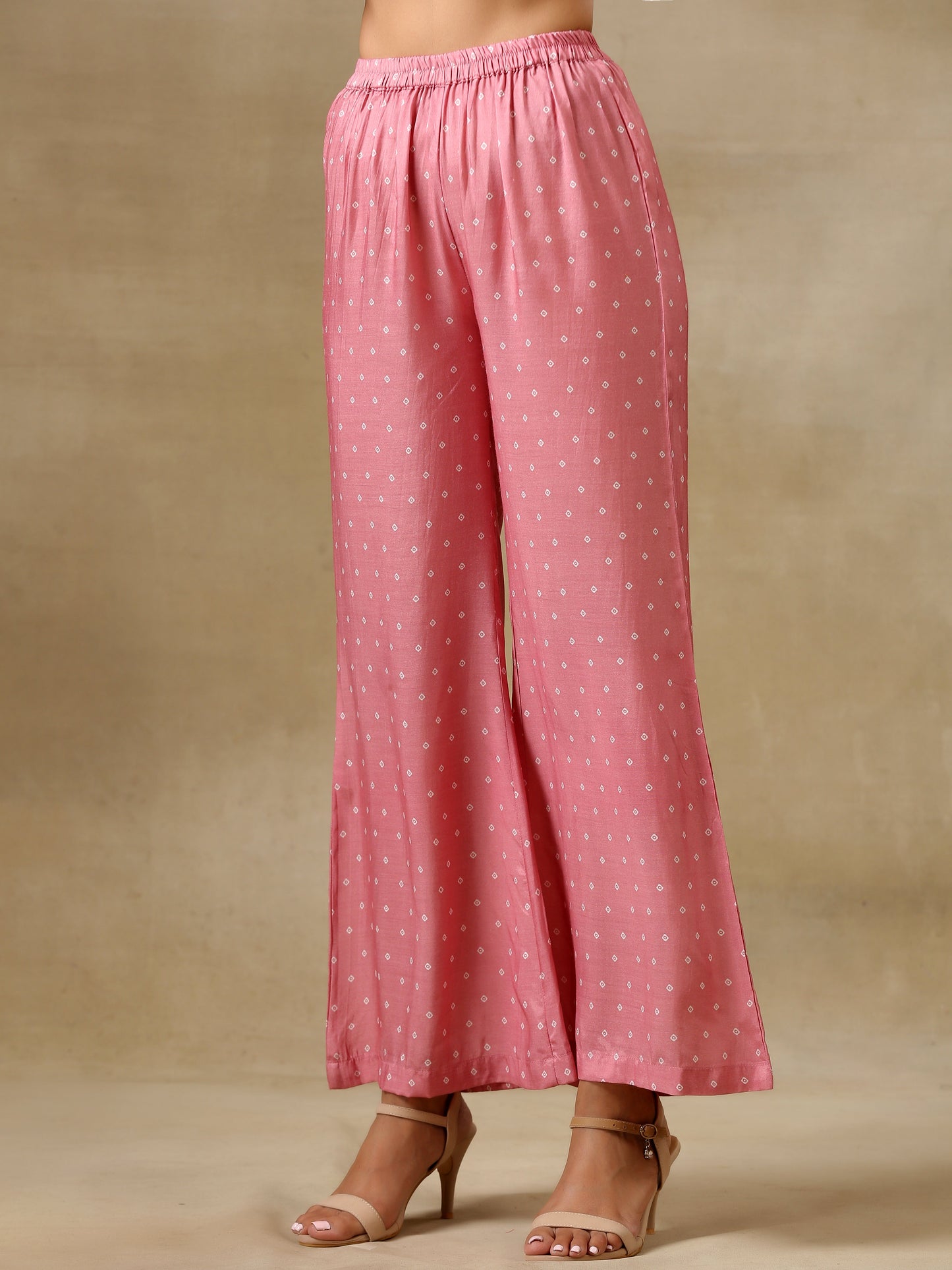 trueBrowns Light Mauve Bandhani Printed Silk Flared Kurta Pant Set | Swadesiicart