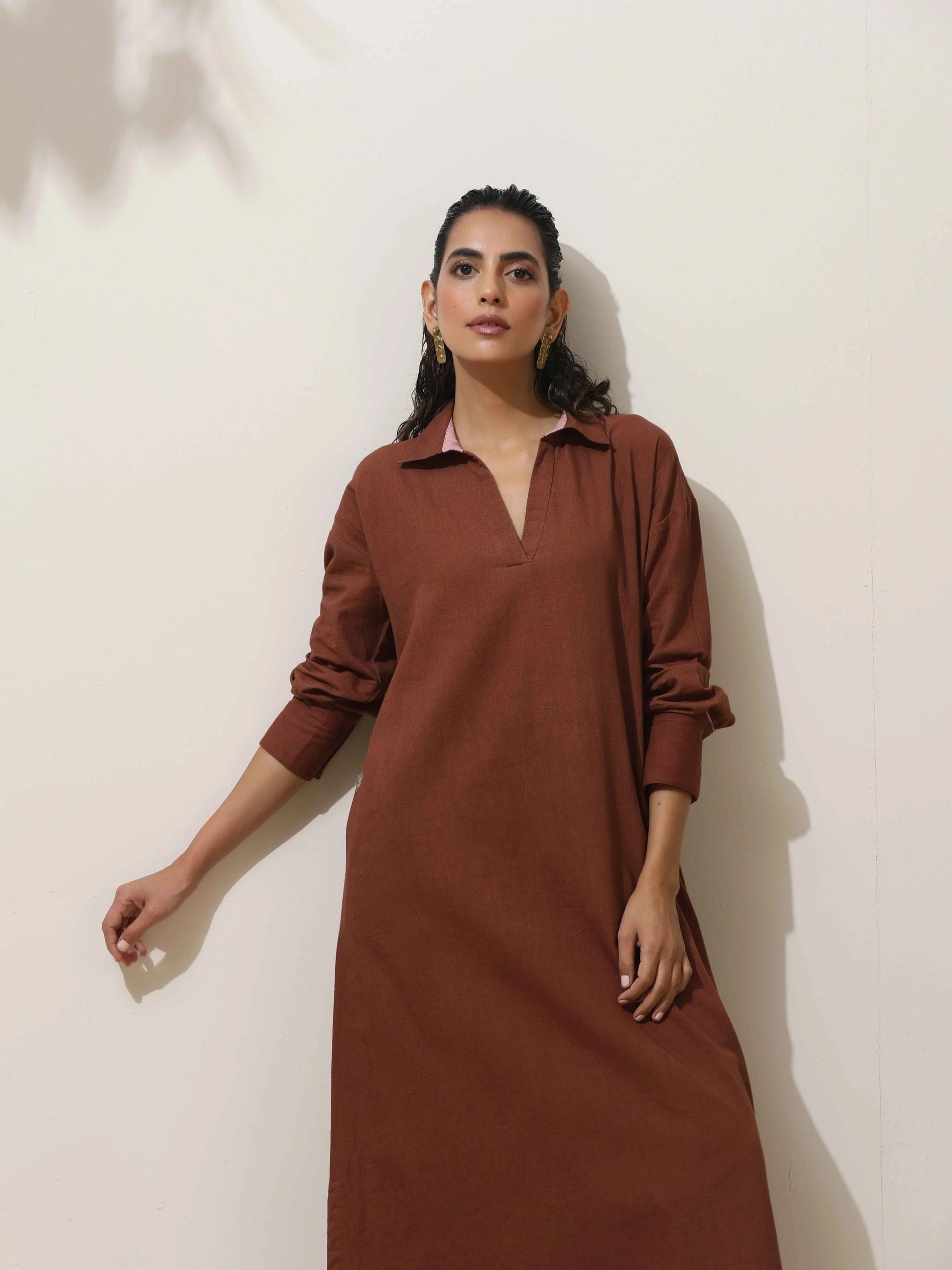 trueBrowns Brown Cotton Linen Kurta Pant Set | Swadesiicart