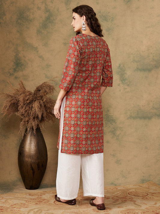 InWeave Women's Maroon Ethnic Print Lace Gota Work Straight Kurta - Swadesiicart