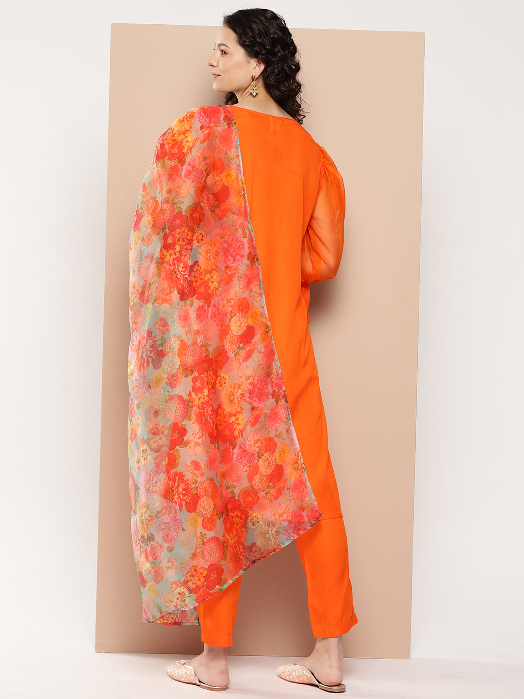 InWeave Women's Orange Organza Sleeve Kurta Set W Green Or Dupatta - Swadesiicart