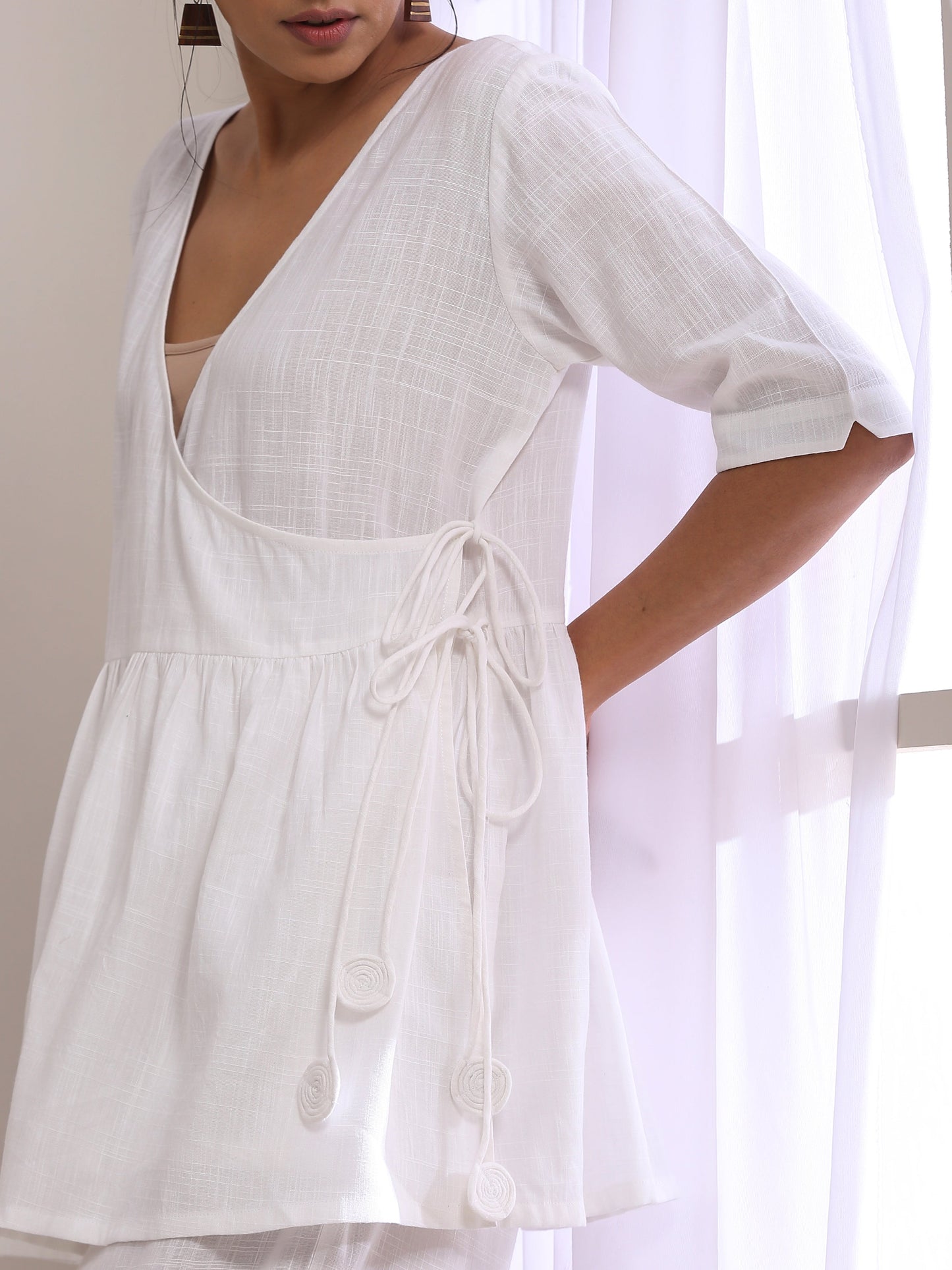 trueBrowns White Slub Texture Short Angrakha Co-Ord Set - Swadesiicart