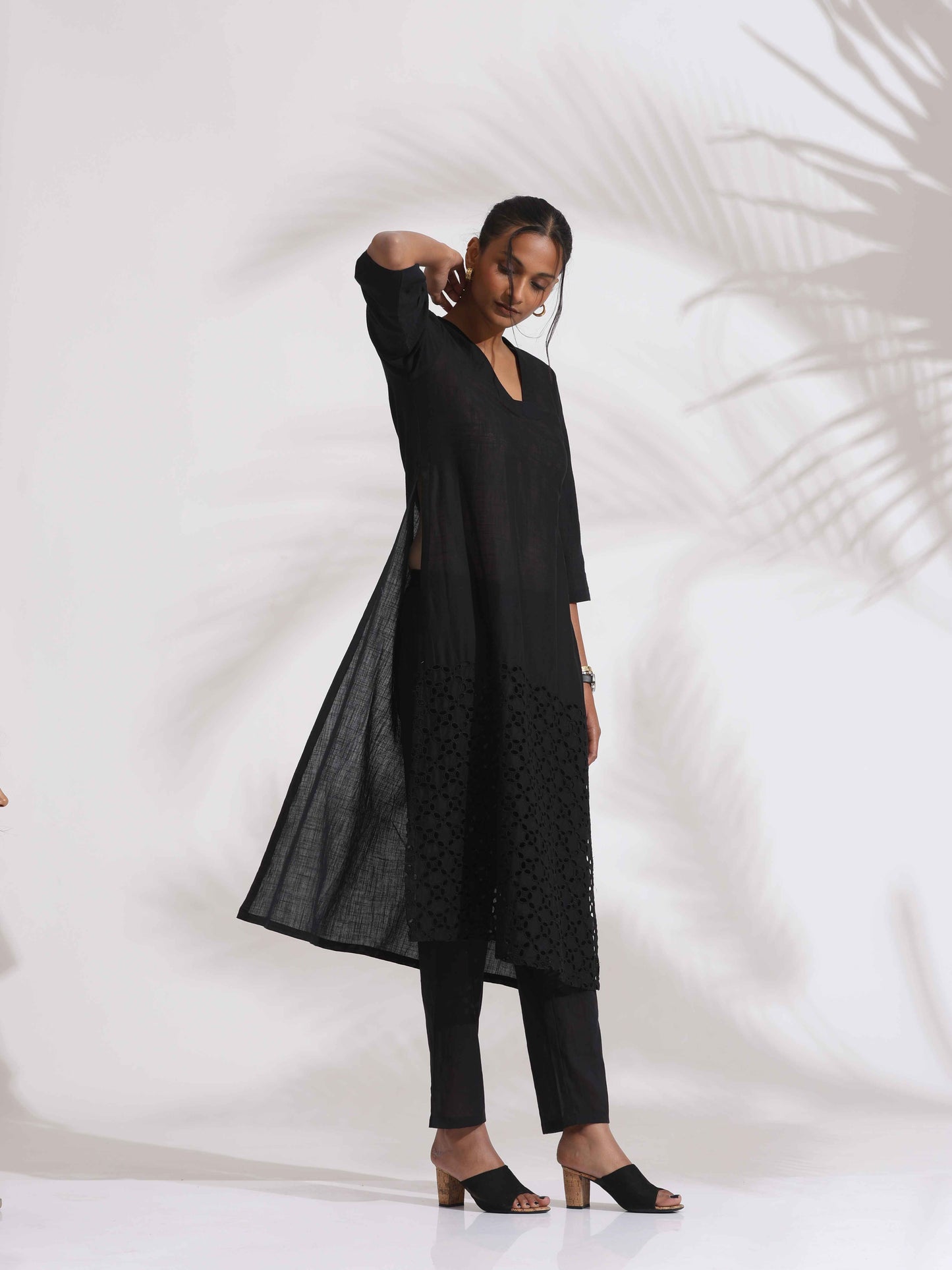 trueBrowns Black Cotton Schiffli Kurta Set | Swadesiicart