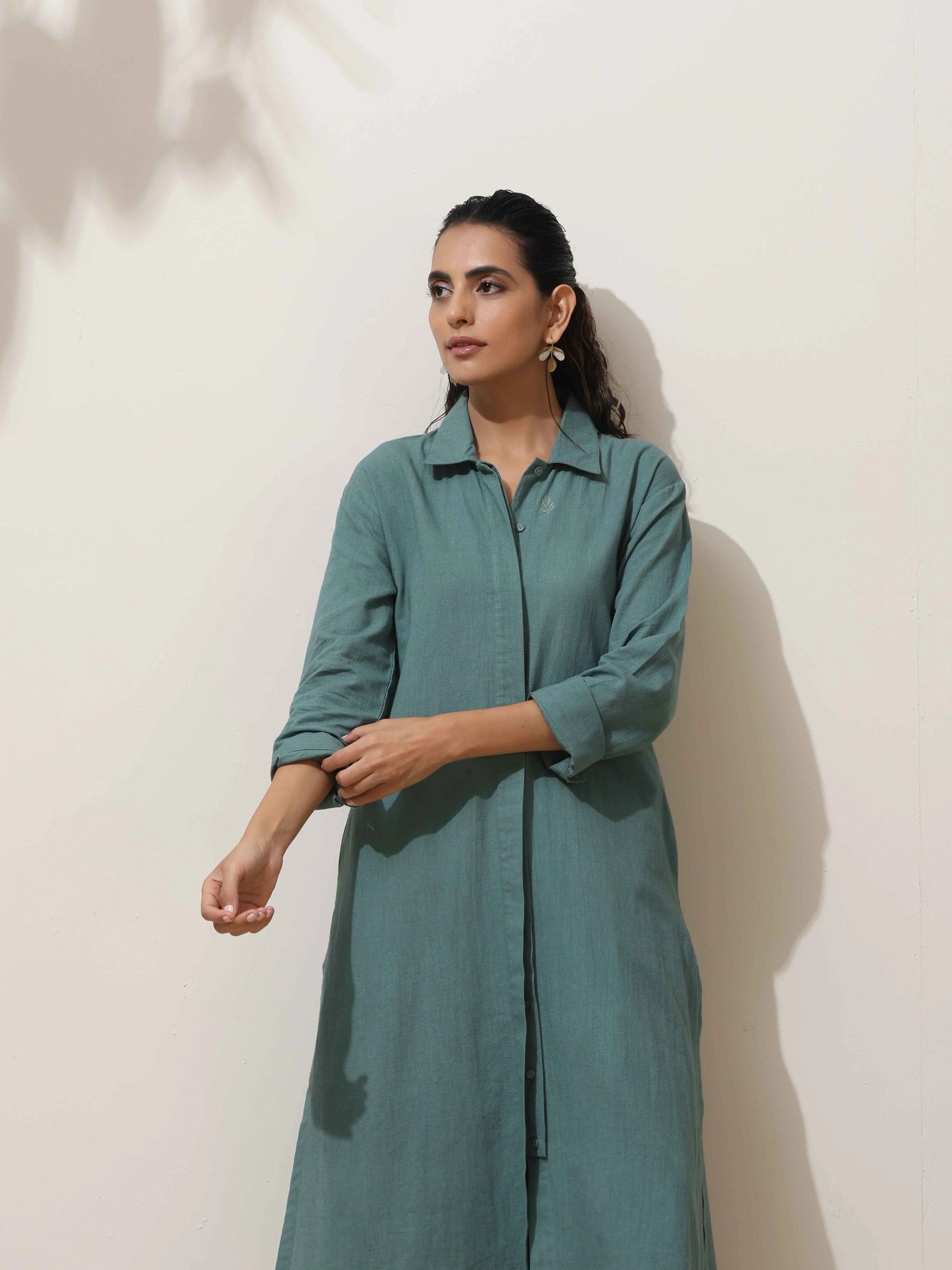 trueBrowns Green Cotton Linen Kurta Pant Set | Swadesiicart