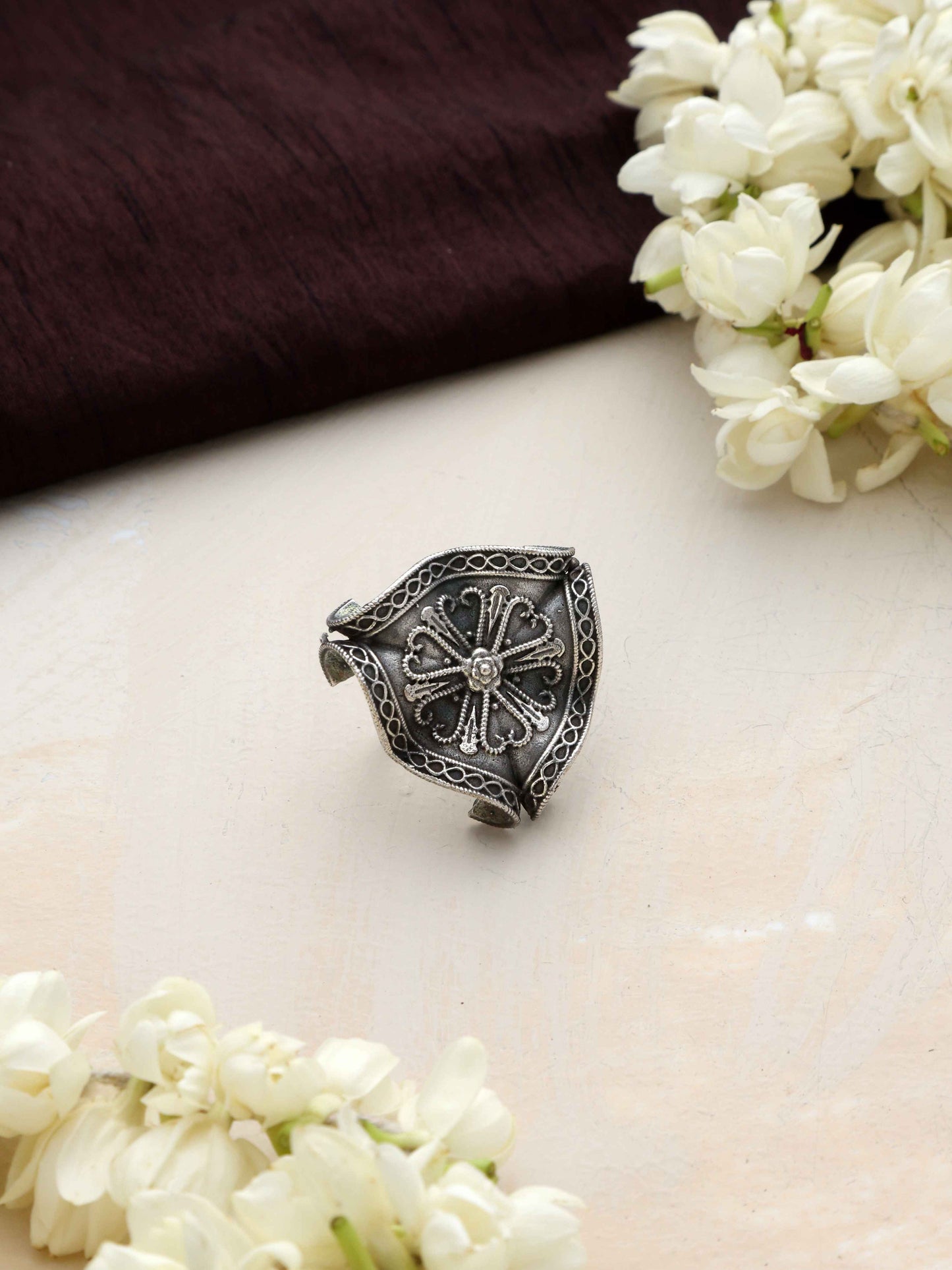 trueBrowns Silver Tone Floral Petal Ring | Swadesiicart