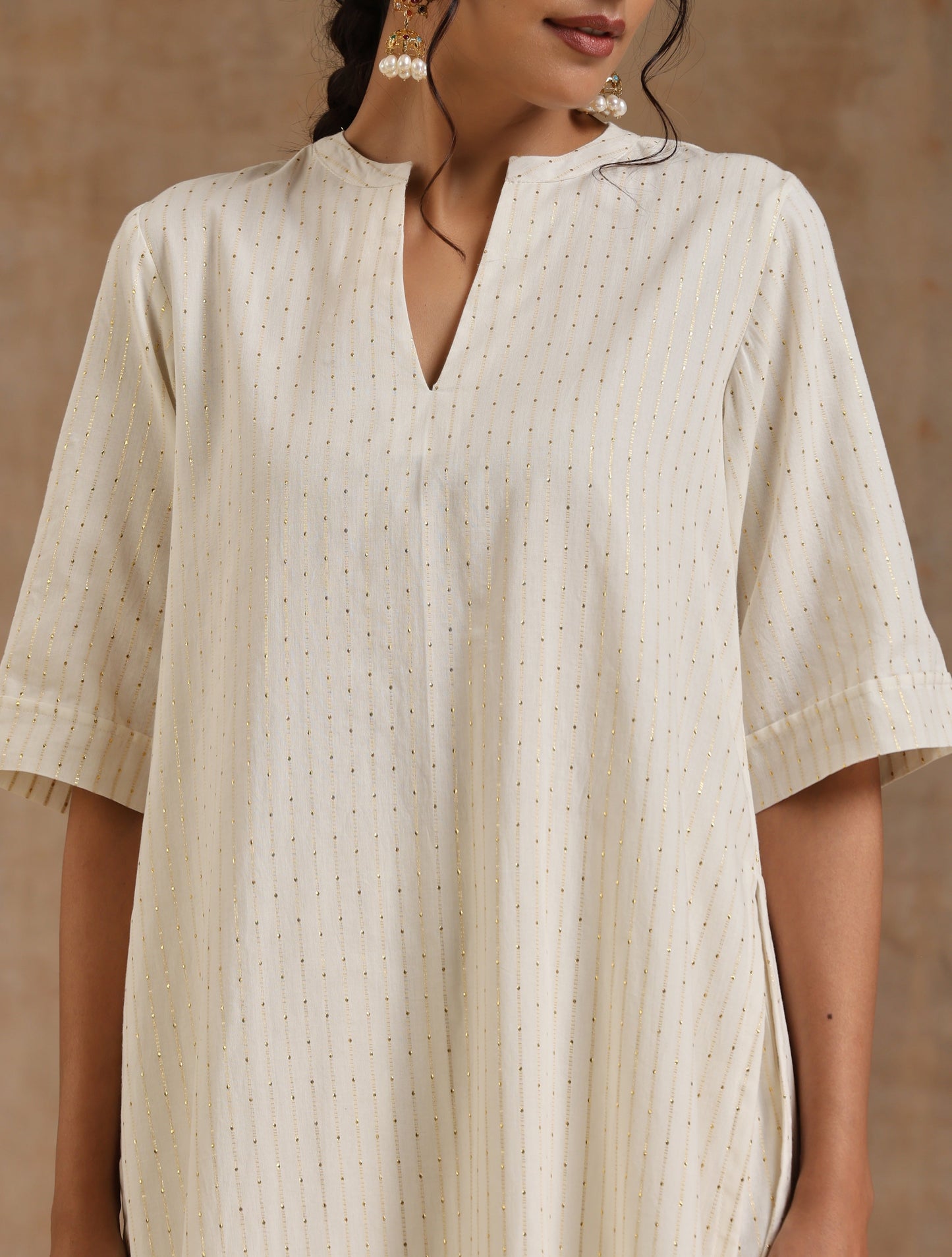 trueBrowns Ivory Gold Cotton Relaxed High-Low Kurta Set | Swadesiicart