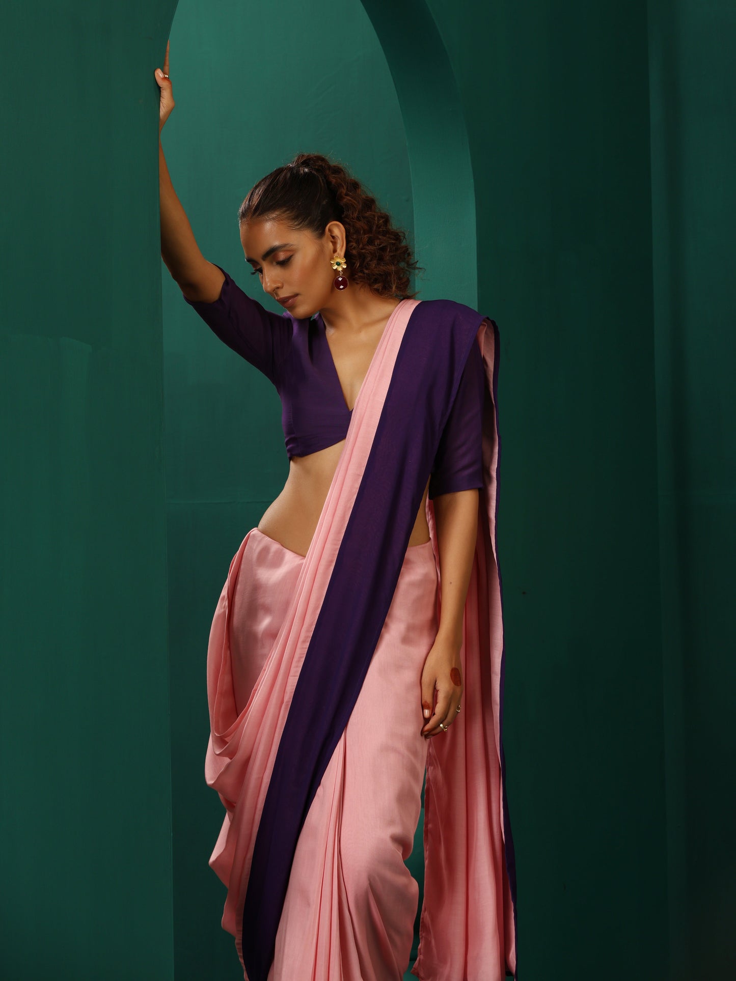 trueBrowns Pink Purple Muslin Silk Ready to Wear Saree | Swadesiicart