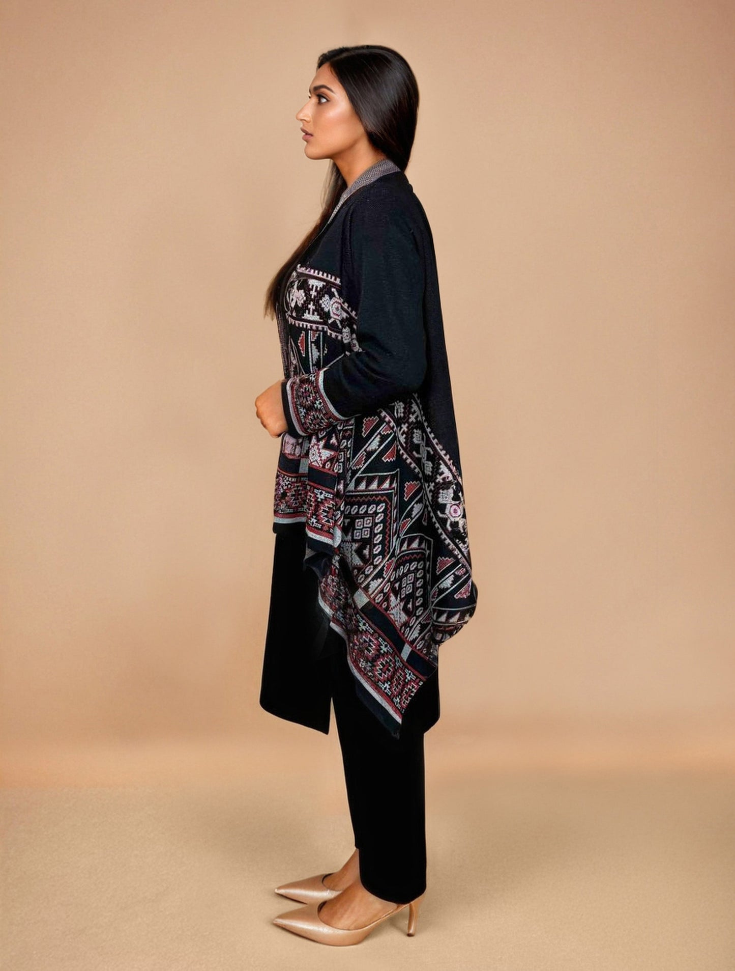 trueBrowns Black Woollen Geometric Kaftan Cape | Swadesiicart