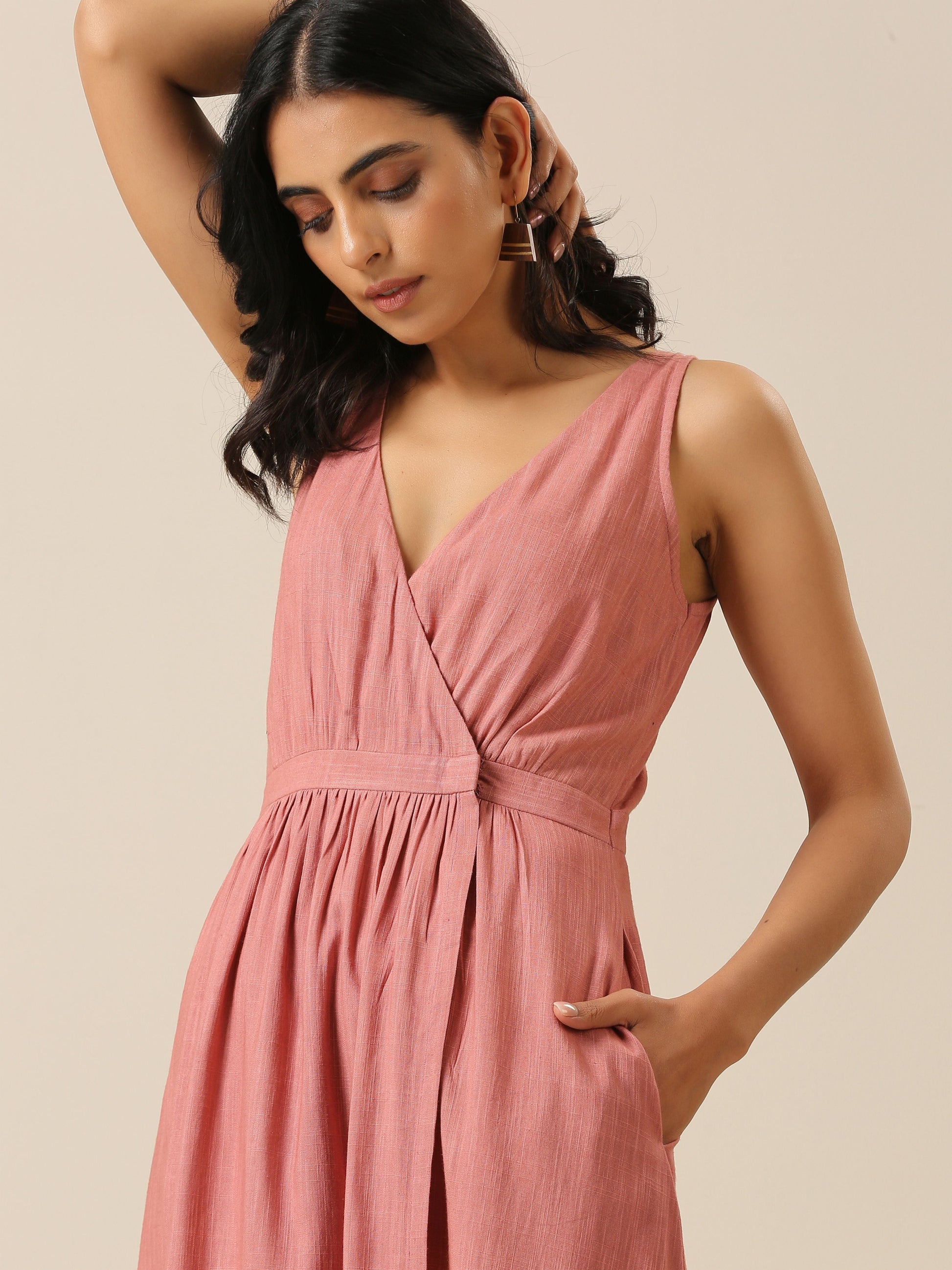trueBrowns Light Mauve Slub Texture Sleeveless Wrap Dress | Swadesiicart