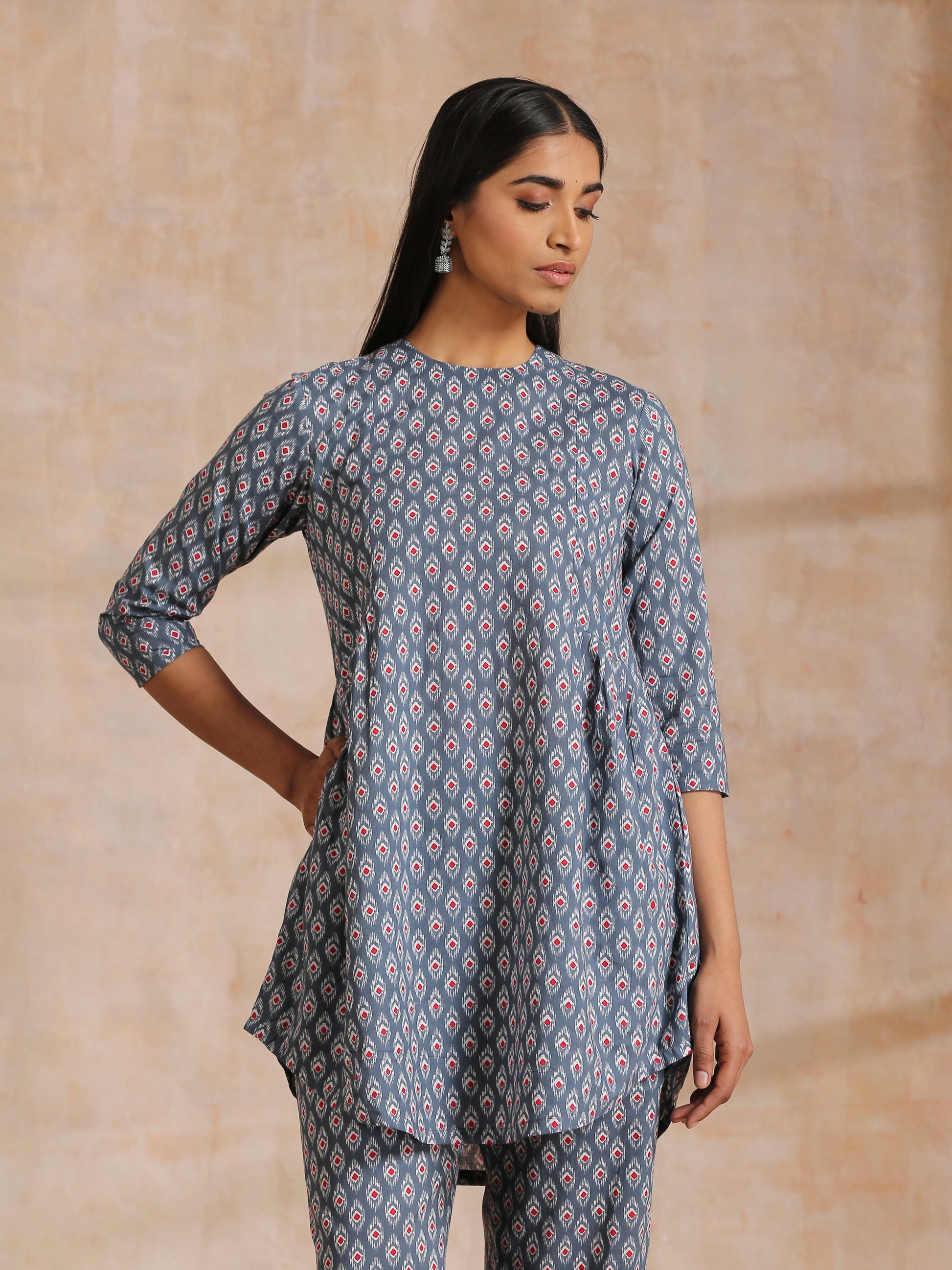 trueBrowns Steel Grey Ikat Print Cotton Gathers Co-Ord Set - Swadesiicart