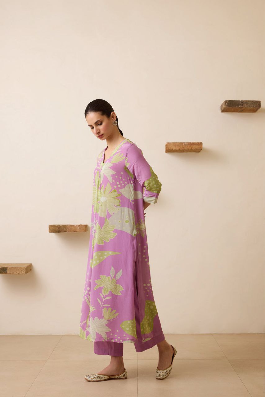 NOZ2TOZ Women's Floral Printed Knee Length V Neck Kurta Set - Swadesiicart