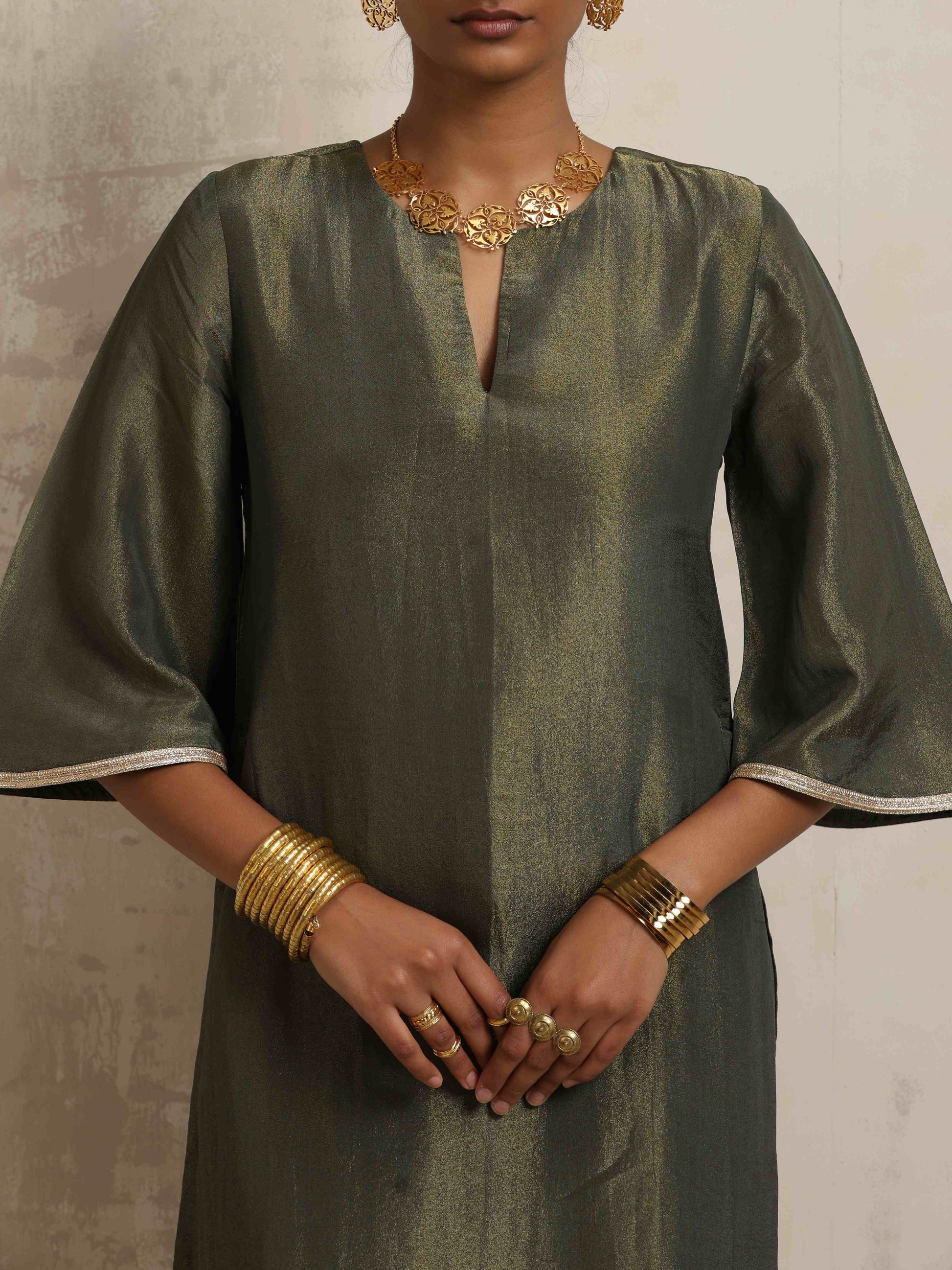 trueBrowns Green Tissue Kurta Set | Swadesiicart