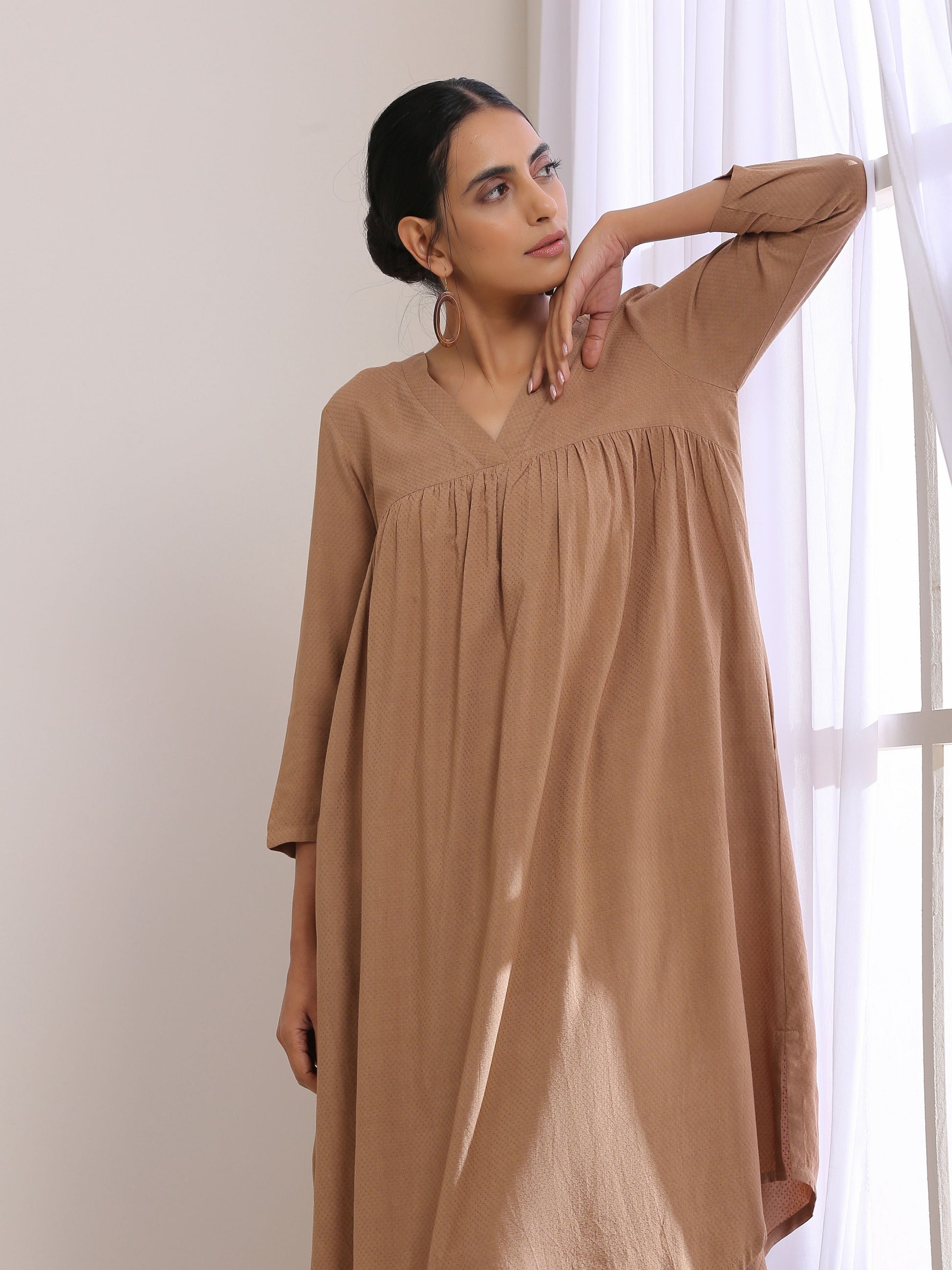 trueBrowns Beige Dobby Gathered Kurta Pant Set | Swadesiicart