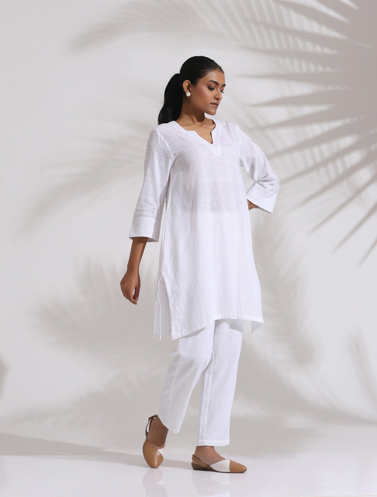 trueBrowns White Cotton Check Kurta Co-ord Set - Swadesiicart