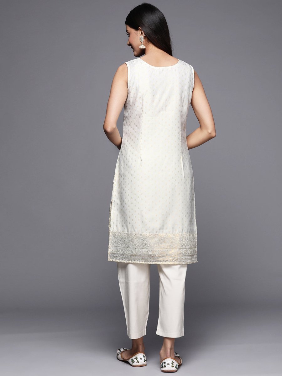 Ahalyaa Women Off White & Gold-Toned Geometric Printed Kurta | Swadesiicart