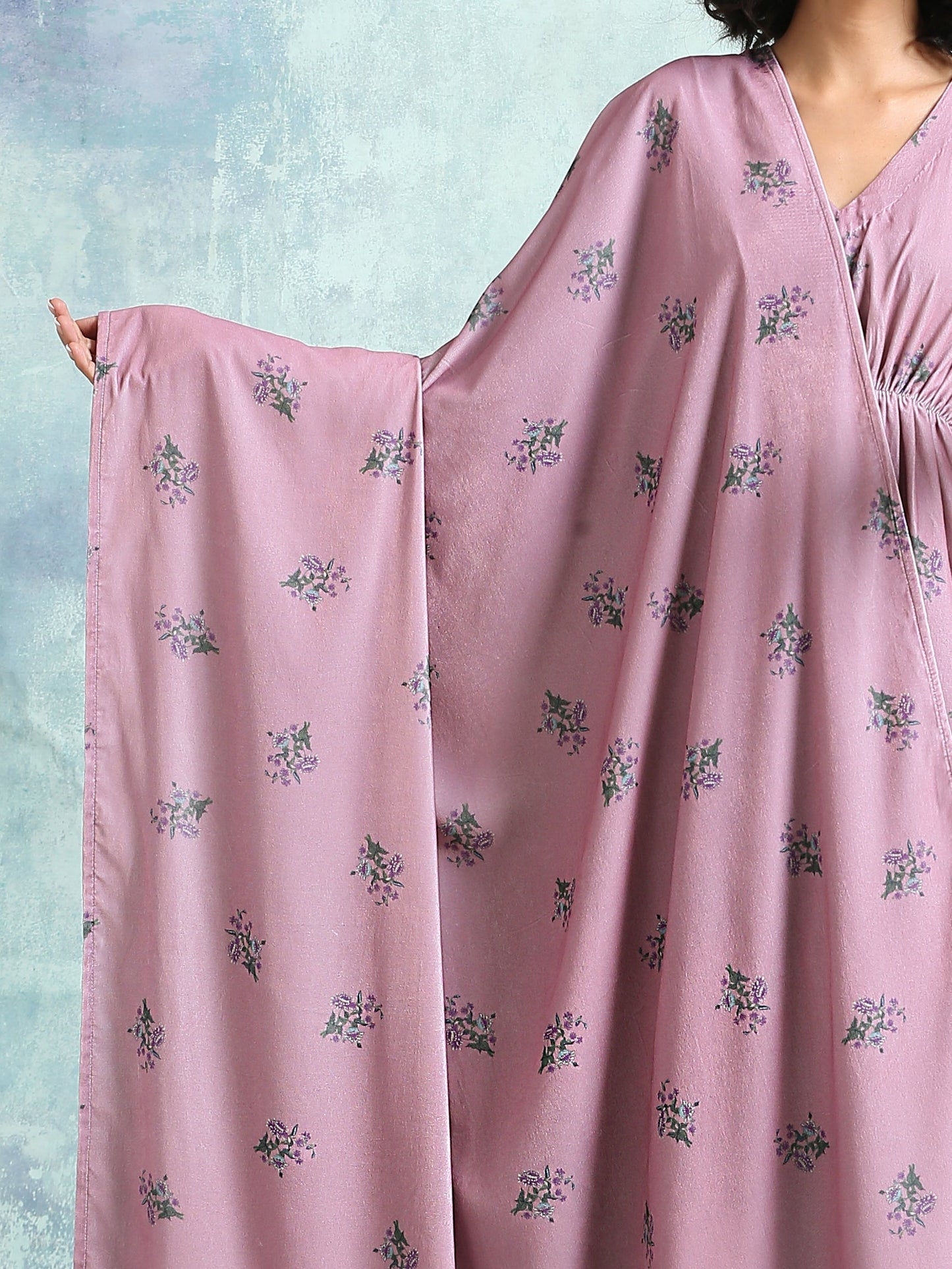 trueBrowns Light Mauve Printed Velvet Shawl | Swadesiicart