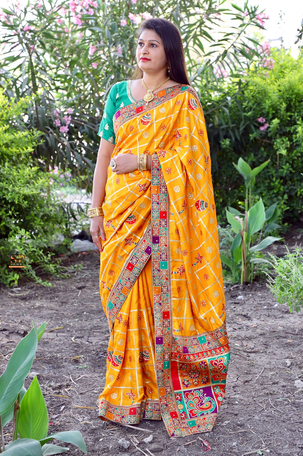Lorenvalley Fashion Premium Yellow Dola Silk Embroidery and Diamond work with Jacquard Lace Border Saree - Swadesiicart