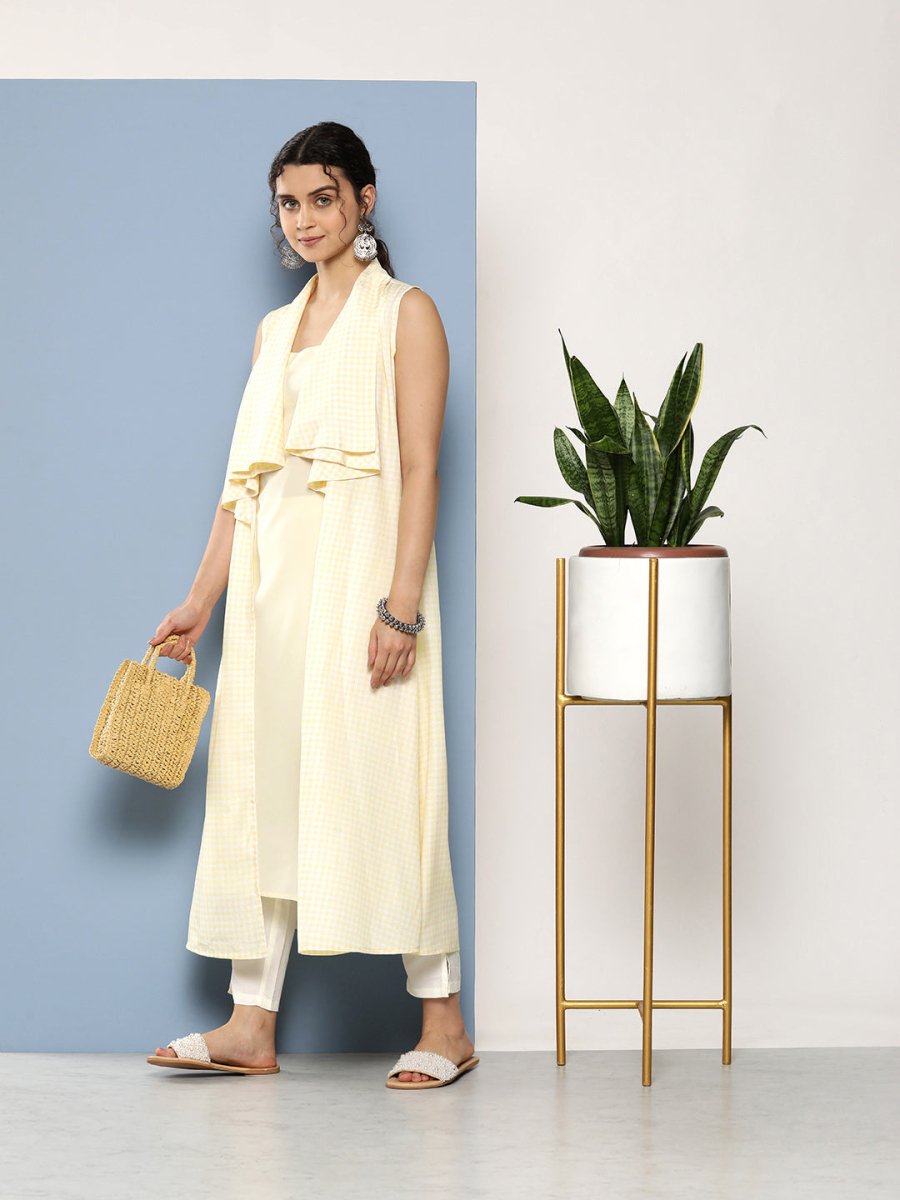 Ahalyaa Women White & Yellow Checked Crepe Kurta | Swadesiicart