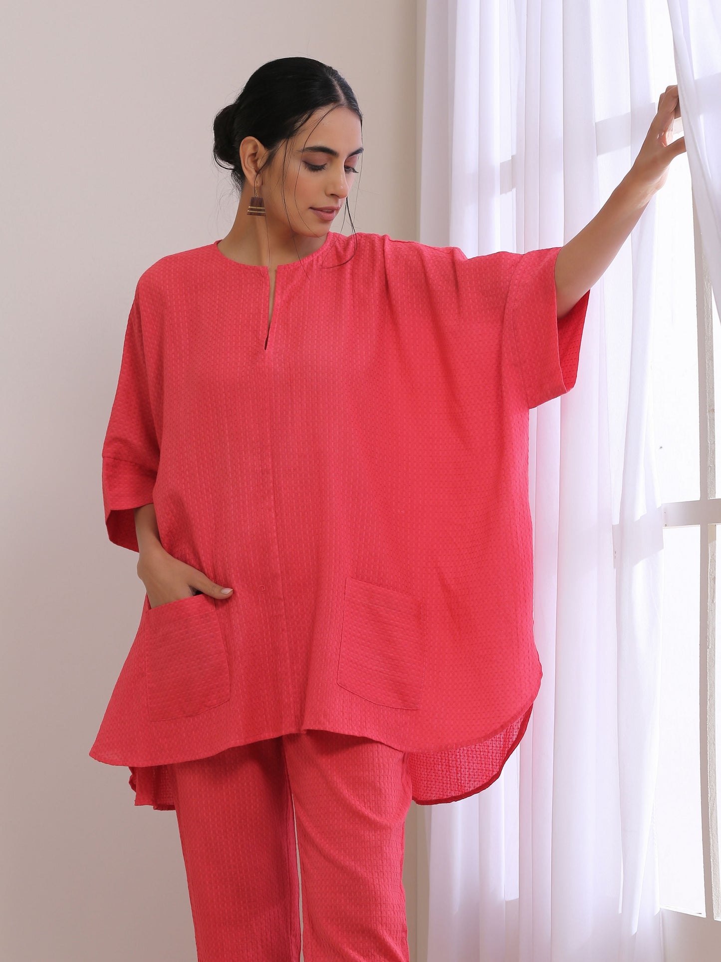 trueBrowns Bright Pink Dobby Boxy Fit High Low Co-Ord Set - Swadesiicart