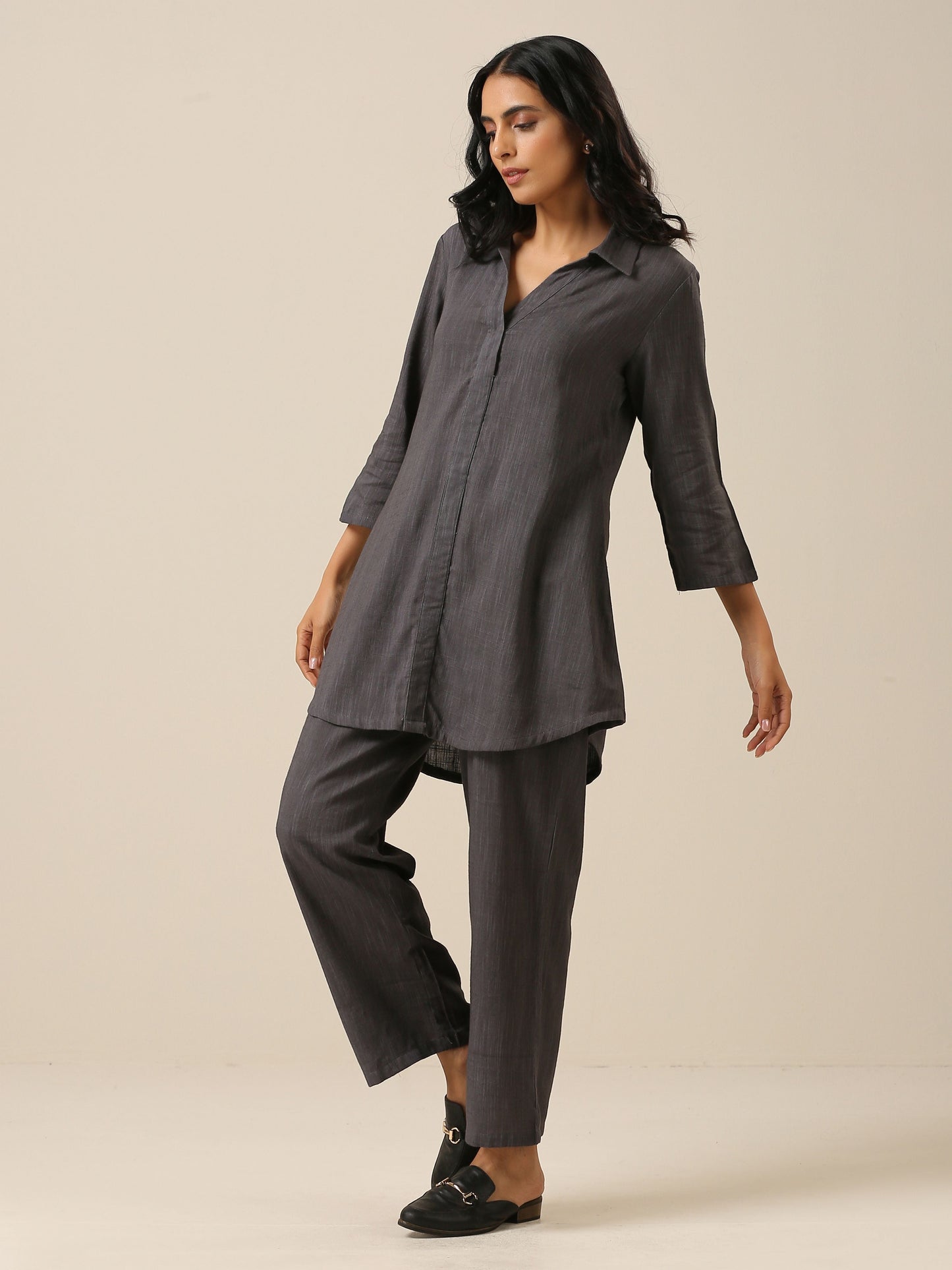 trueBrowns Slate Grey Slub Texture Collar Short Co-Ord Set - Swadesiicart