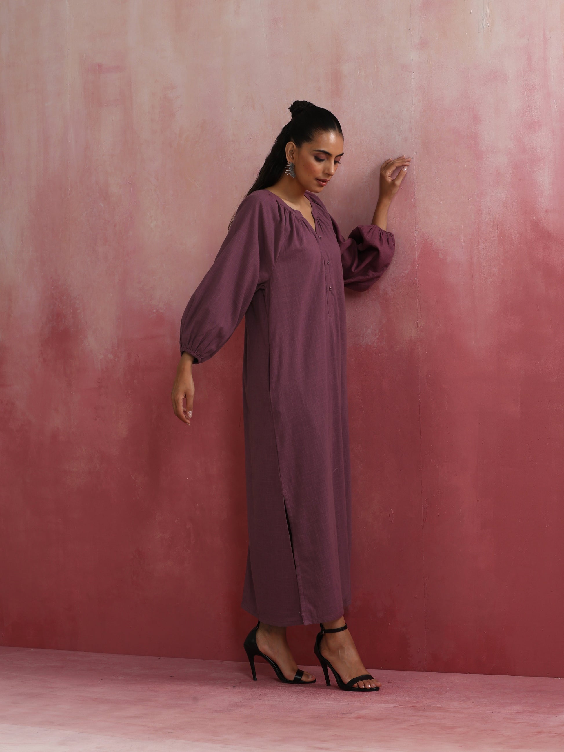 trueBrowns Light Purple Cotton Dobby Dress | Swadesiicart
