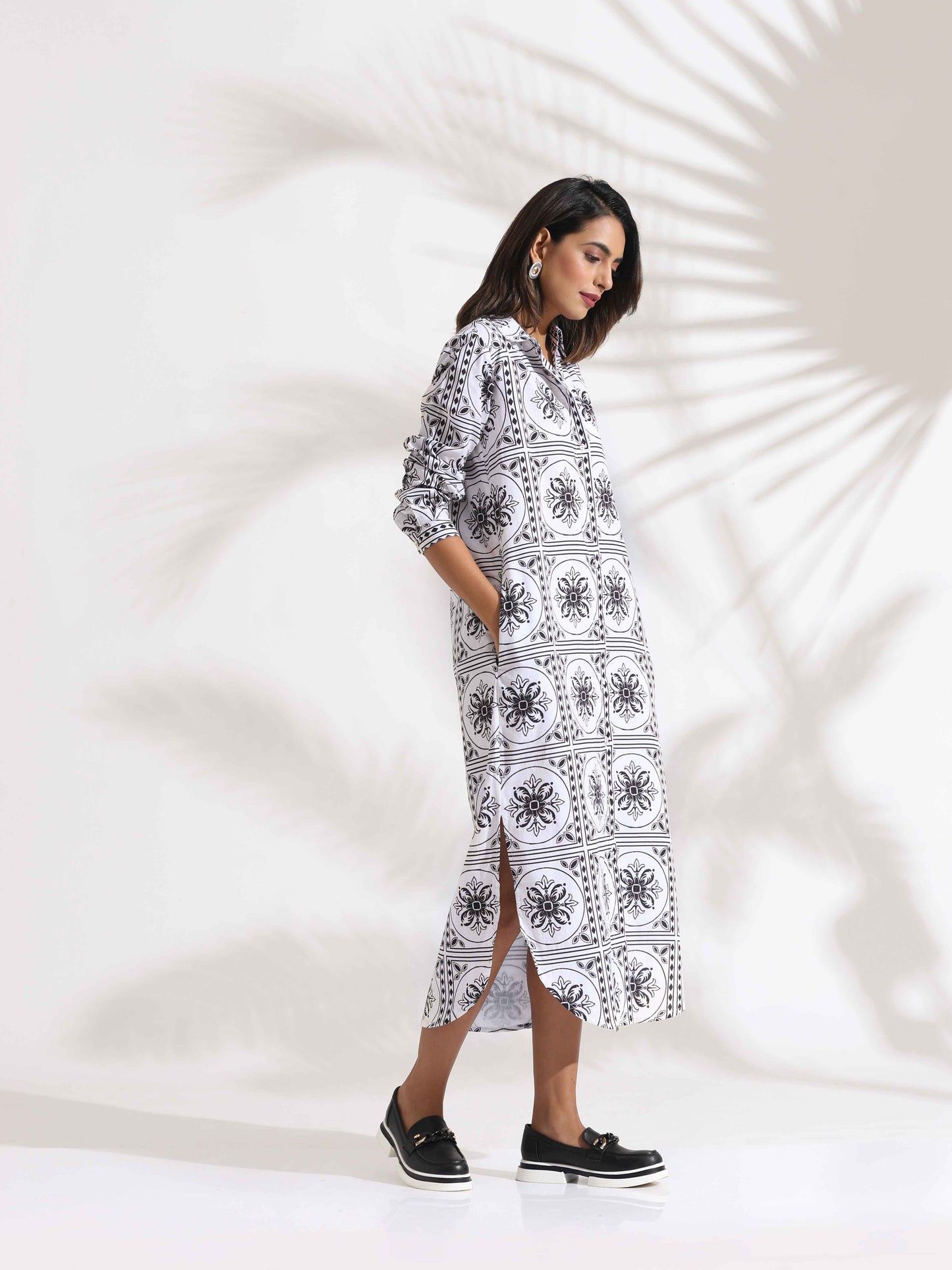 trueBrowns White Cotton Print Shirt Dress | Swadesiicart
