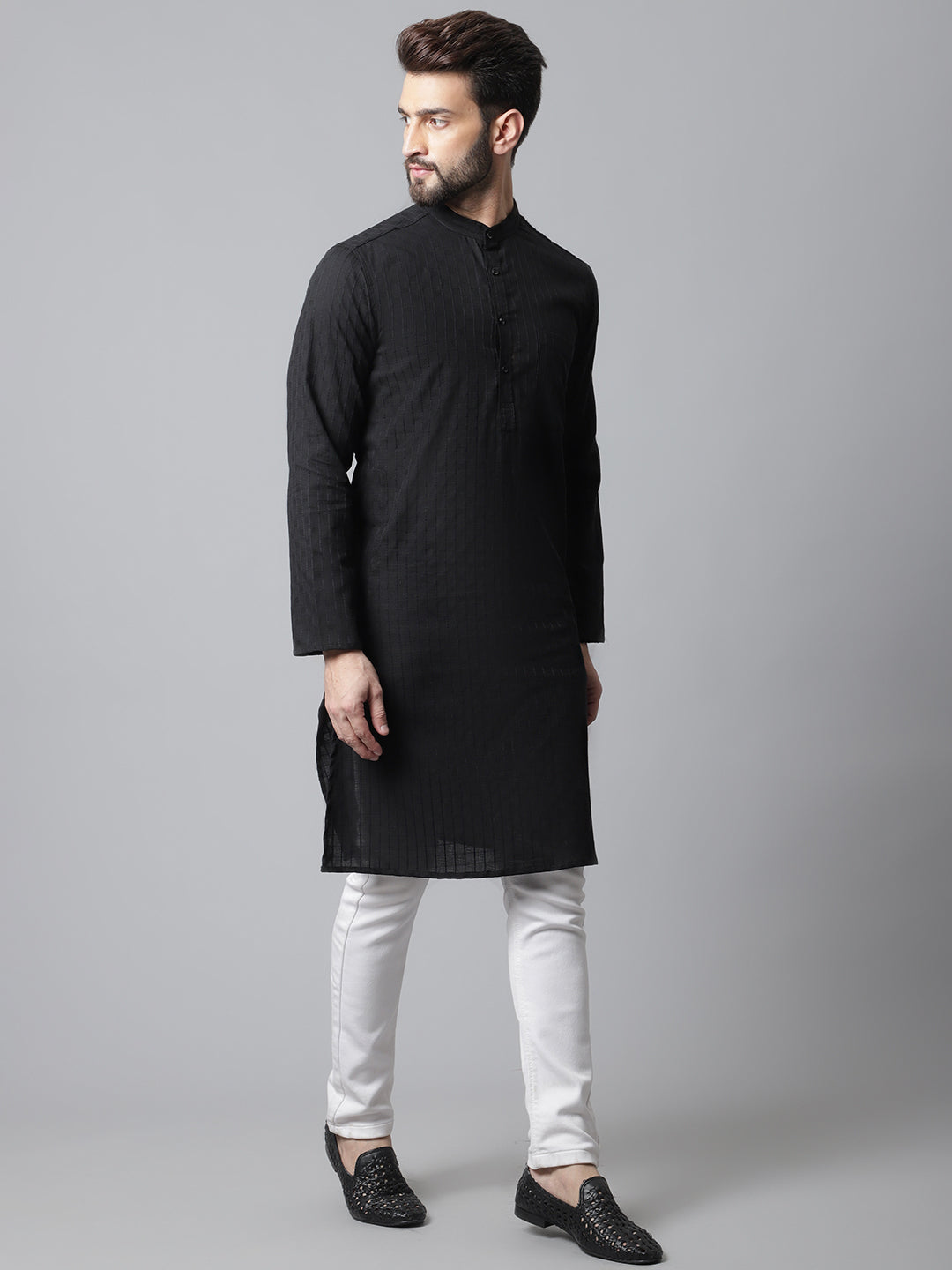 Even Apparels Black Long Kurta With Band Collar | Swadesiicart