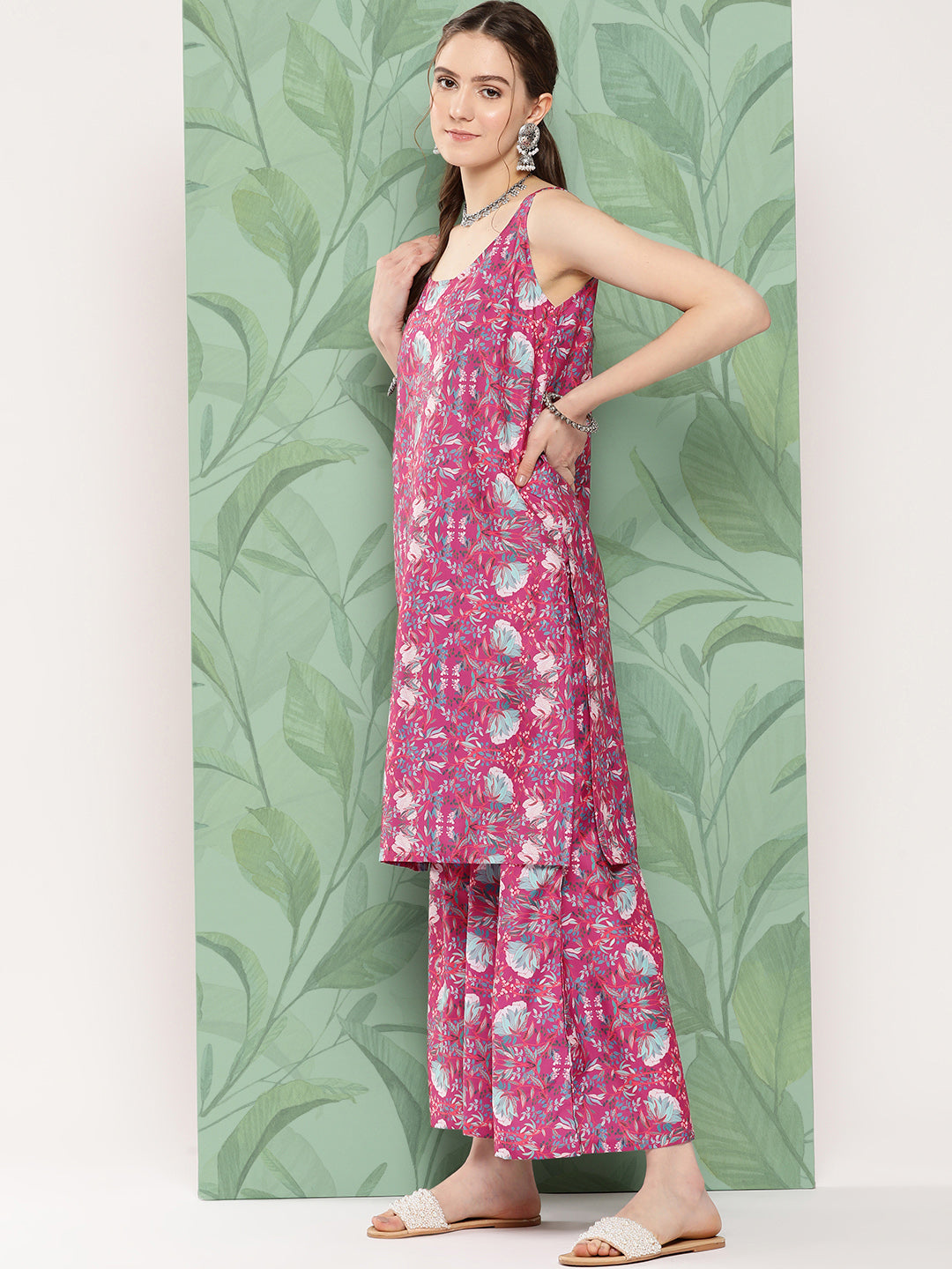 InWeave Women's Magenta Camelia Print Crepe Kurta Set - Swadesiicart