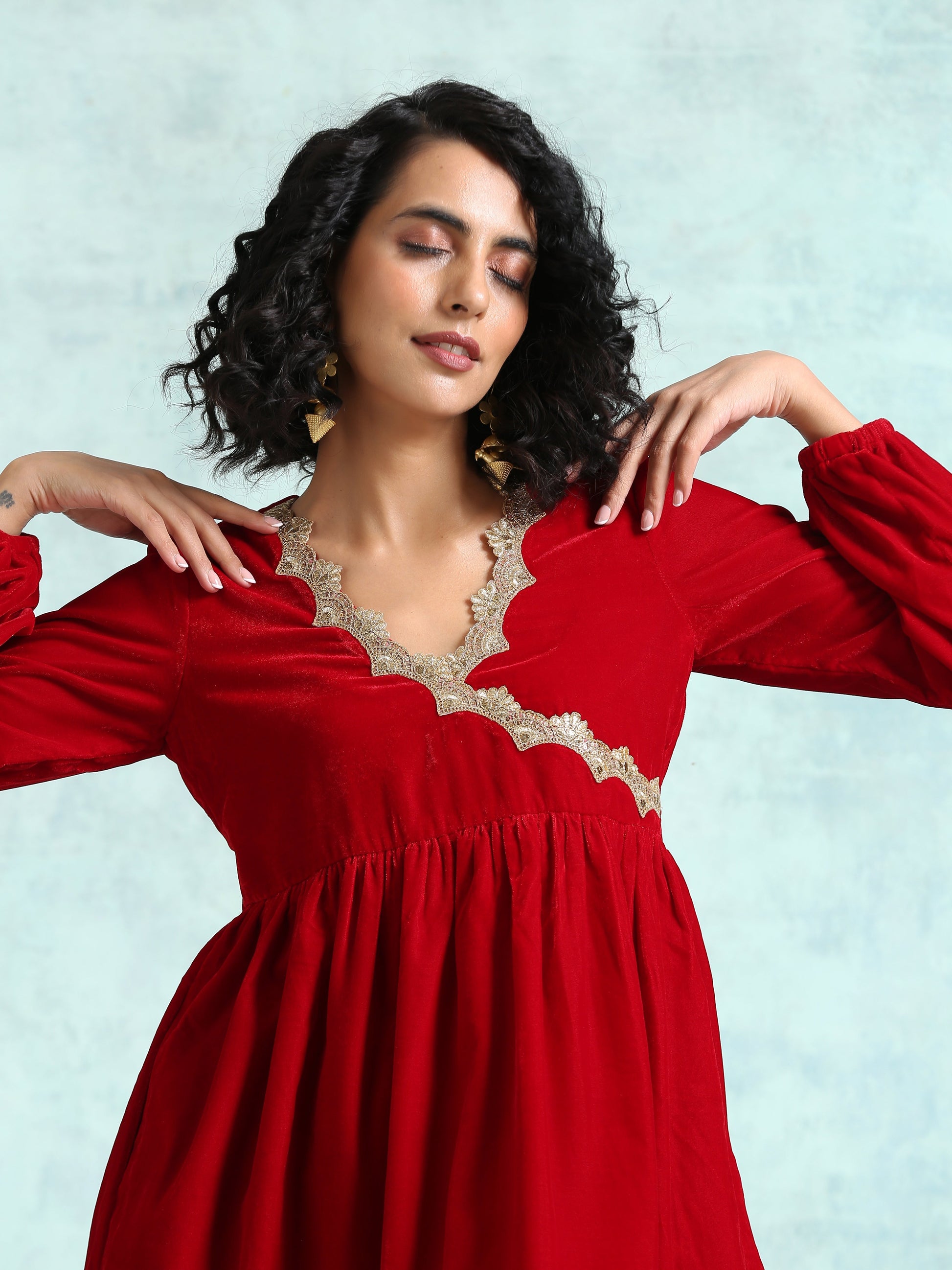 trueBrowns True Red Velvet Lace Co-Ord Set - Swadesiicart