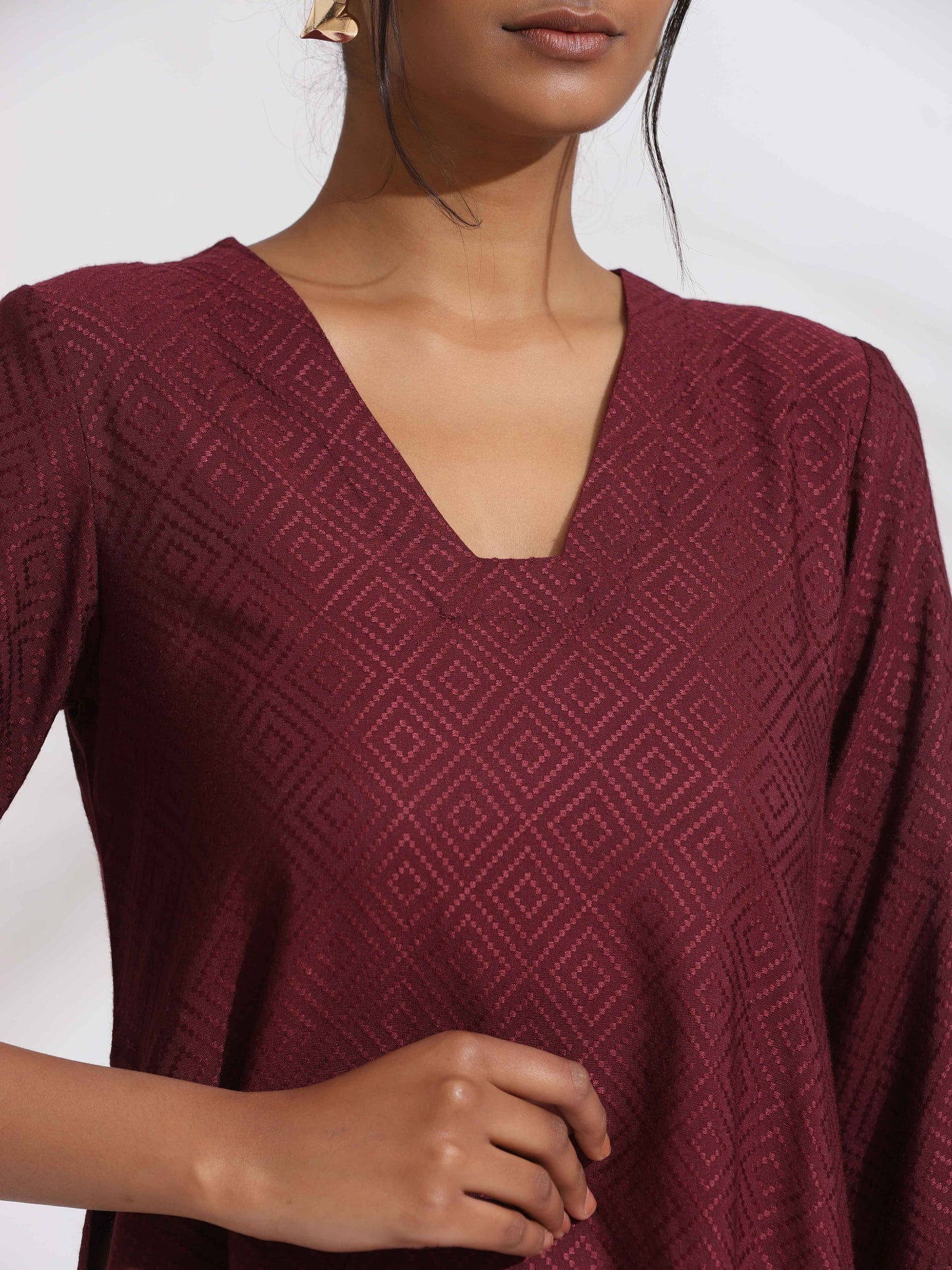 trueBrowns Maroon Dobby Kurta Set | Swadesiicart