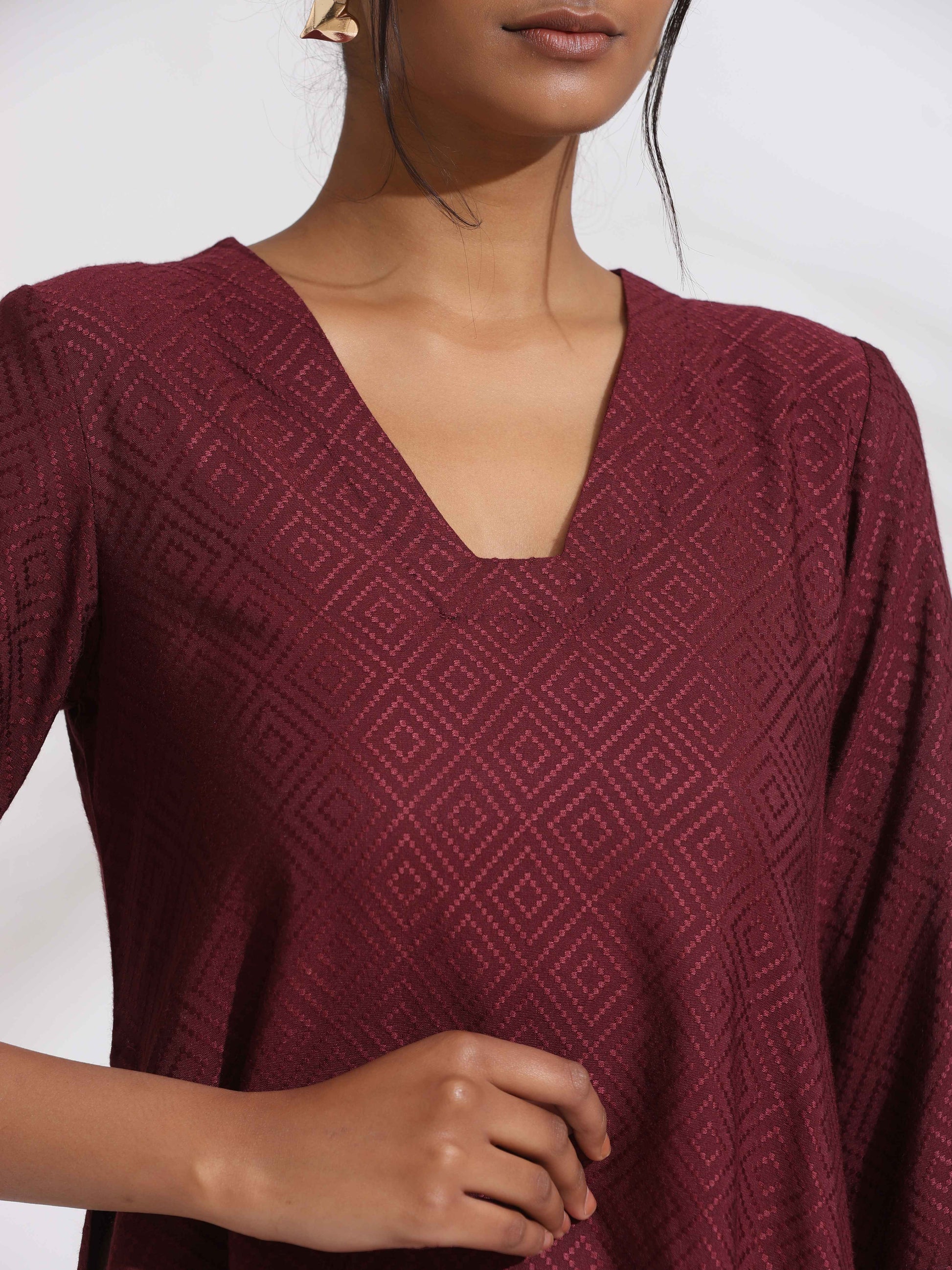 trueBrowns Maroon Dobby Kurta Set | Swadesiicart