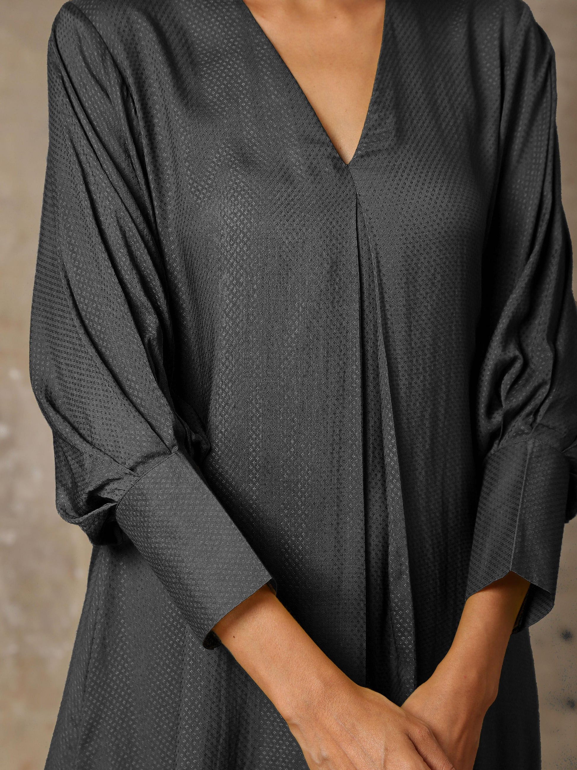 trueBrowns Black Solid Textured Co-Ord Set - Swadesiicart