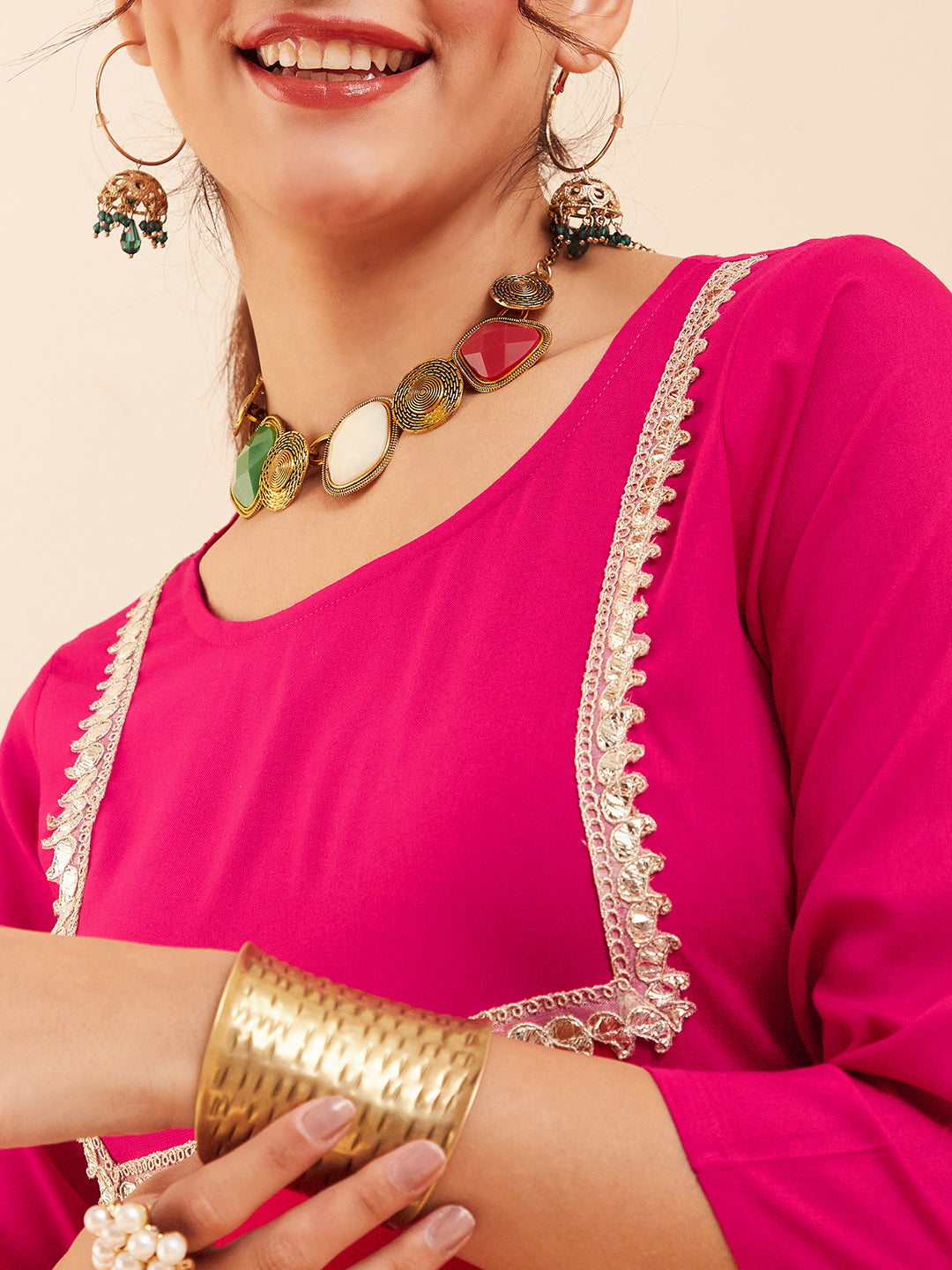InWeave Women's Fuchsia Round Neck Square Gota Work Kurta Pant Set - Swadesiicart