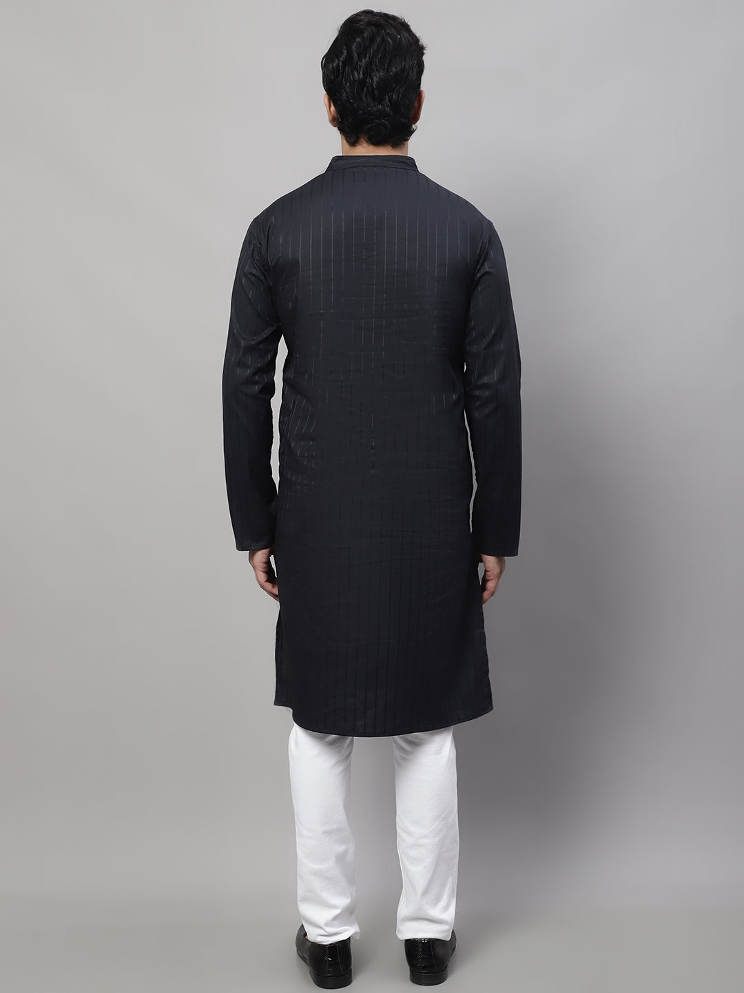 Even Apparels Black Pure Cotton Kurta With Band Collar | Swadesiicart
