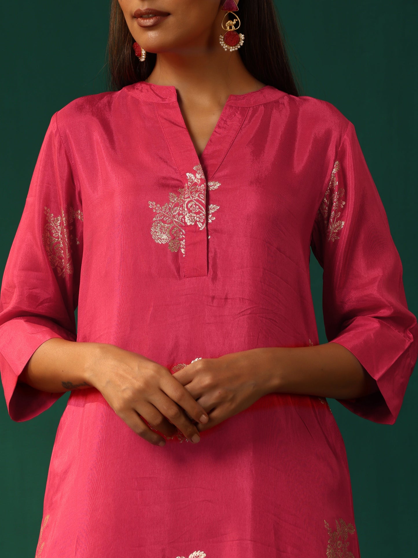 trueBrowns Pink Floral Viscose Silk Round Neck Co-ord Set - Swadesiicart