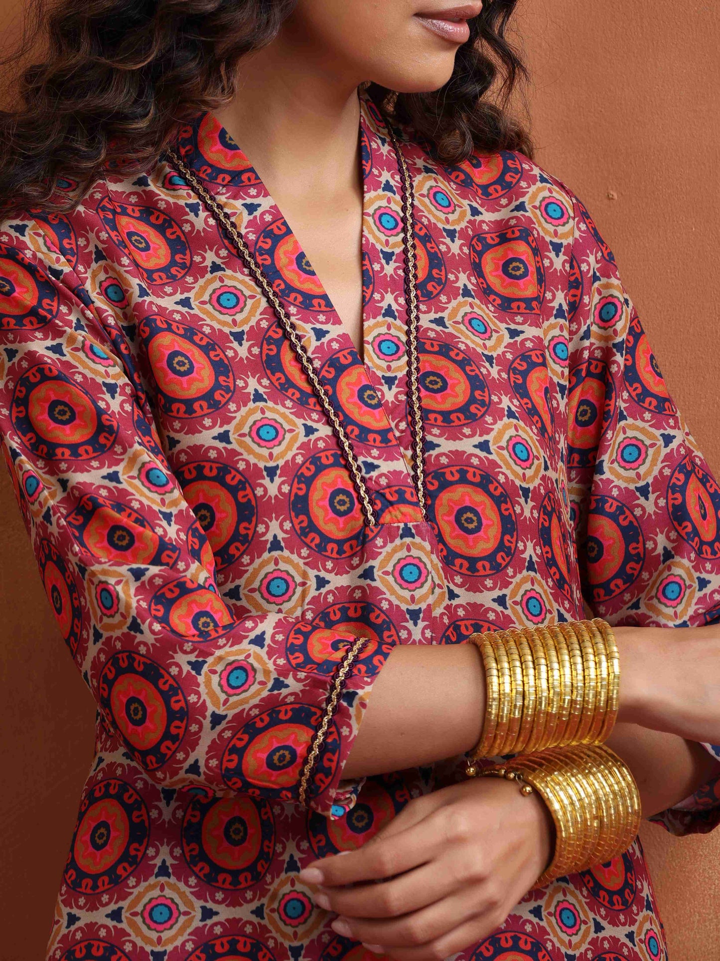 trueBrowns Beige Print Straight Kurta Set | Swadesiicart