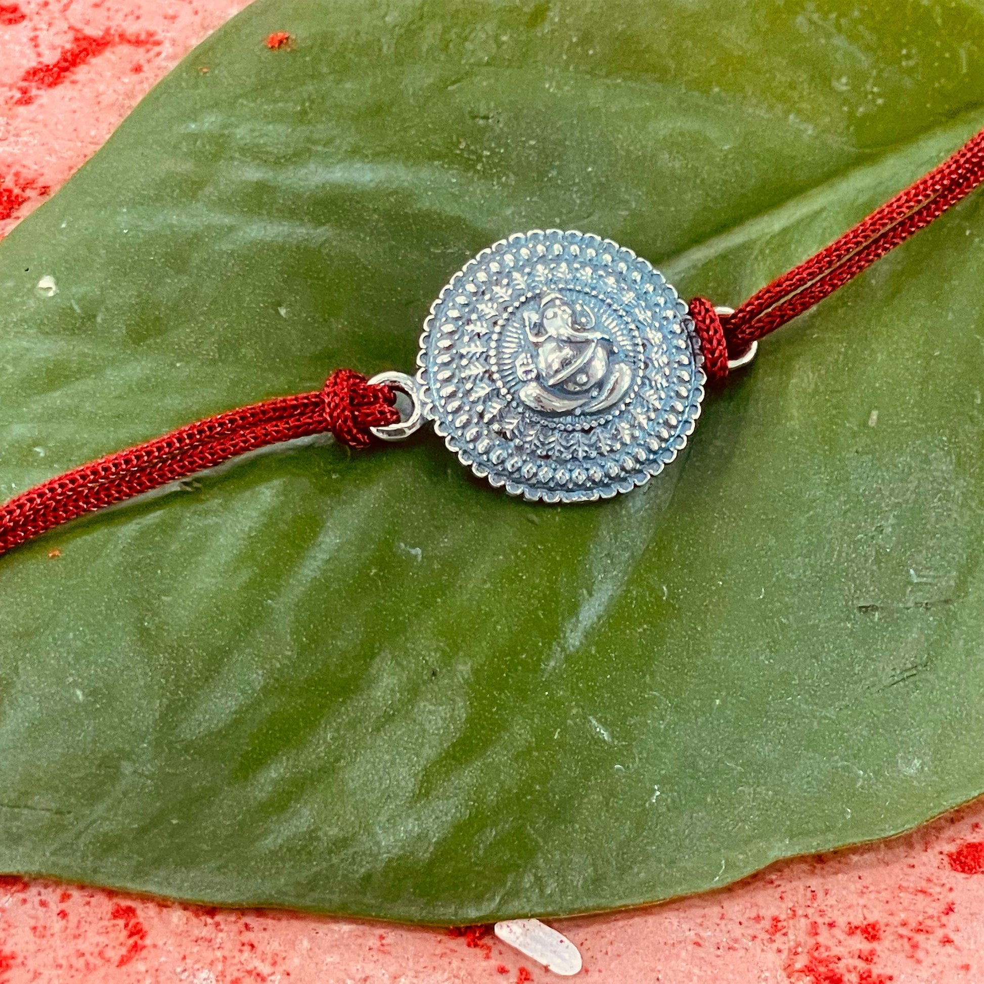 trueBrowns 925 Sterling Silver Embossed Ganesh Idol Thread Rakhi | Swadesiicart
