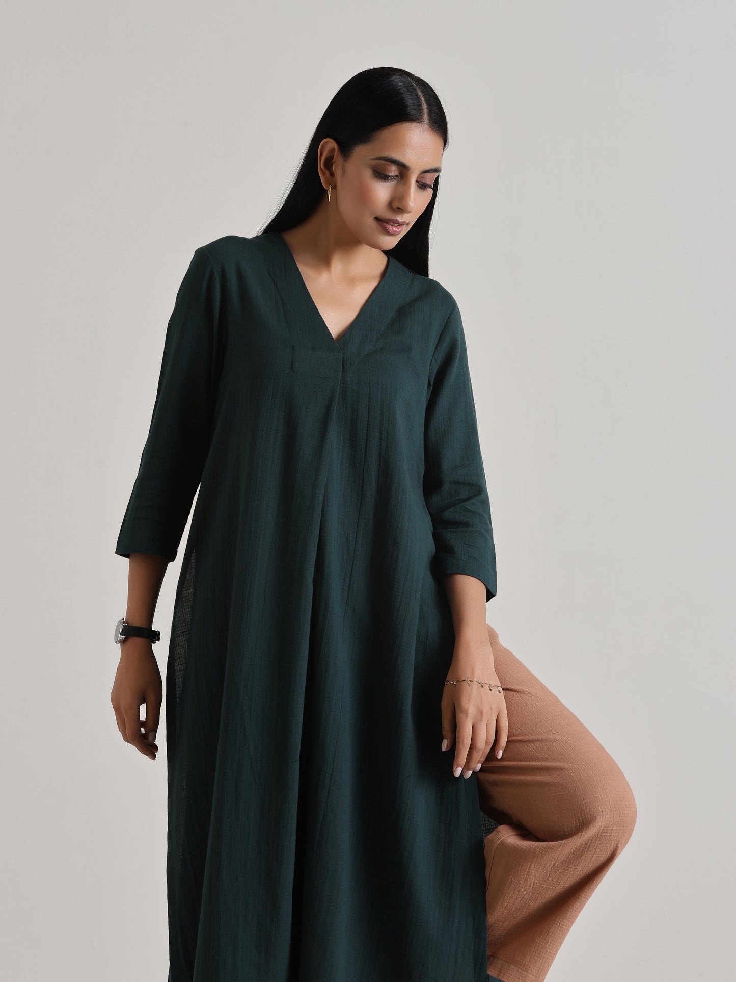 trueBrowns Dark Green Kurta Pant Set | Swadesiicart