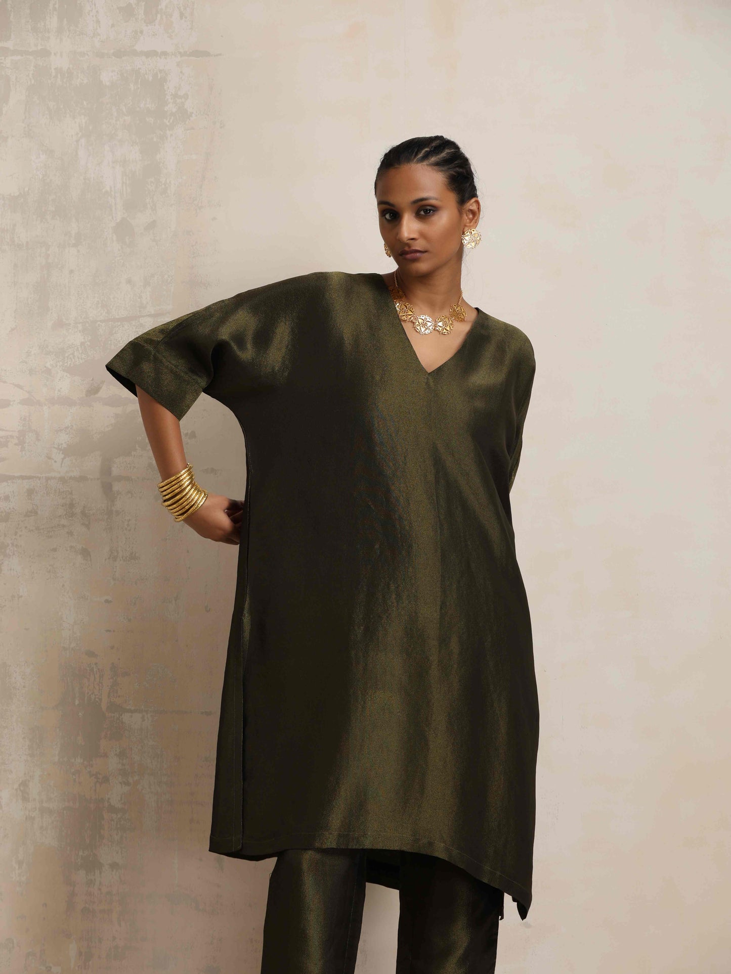 trueBrowns Olive Green Tissue Kurta Co-ord Set - Swadesiicart