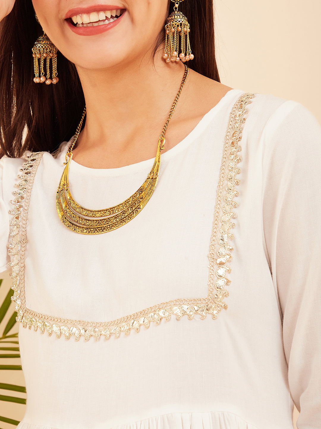 InWeave Women's White Round Neck Square Gota Work Kurta Pant Set - Swadesiicart