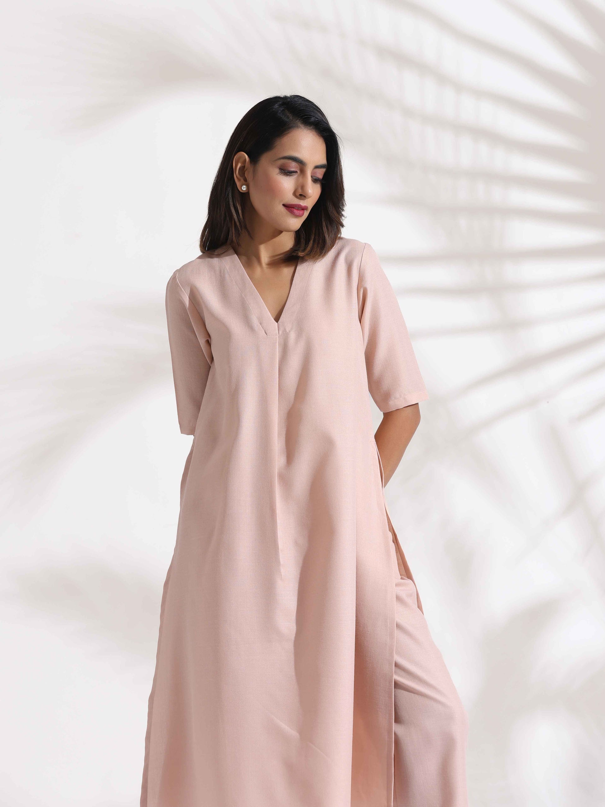 trueBrowns Light Pink Slub Kurta Set | Swadesiicart