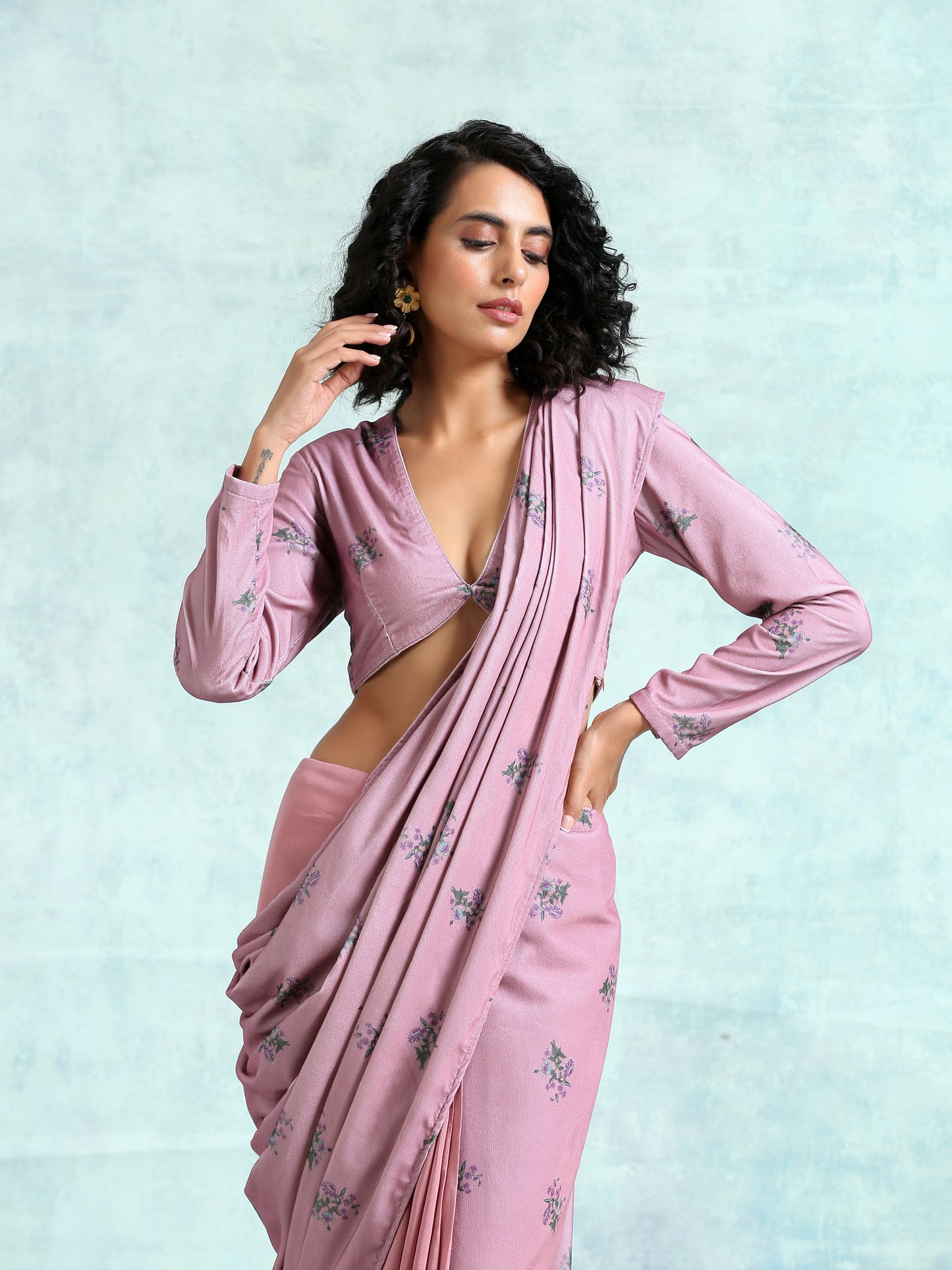 trueBrowns Light Mauve Printed Velvet Ready to Wear Saree | Swadesiicart