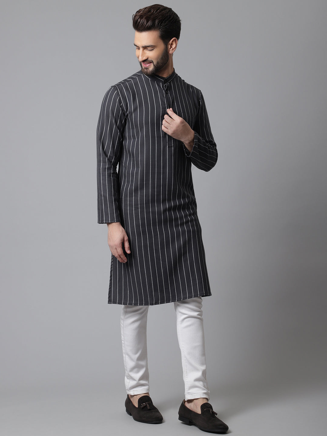 Even Apparels Black Pure Cotton Kurta With Band Collar | Swadesiicart