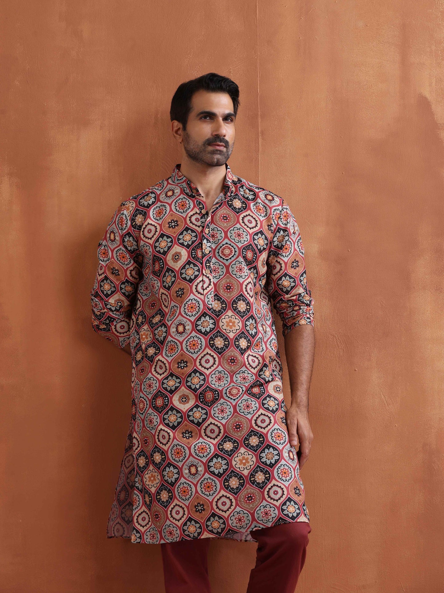 trueBrowns Men's Rust Geometric Printed Kurta | Swadesiicart