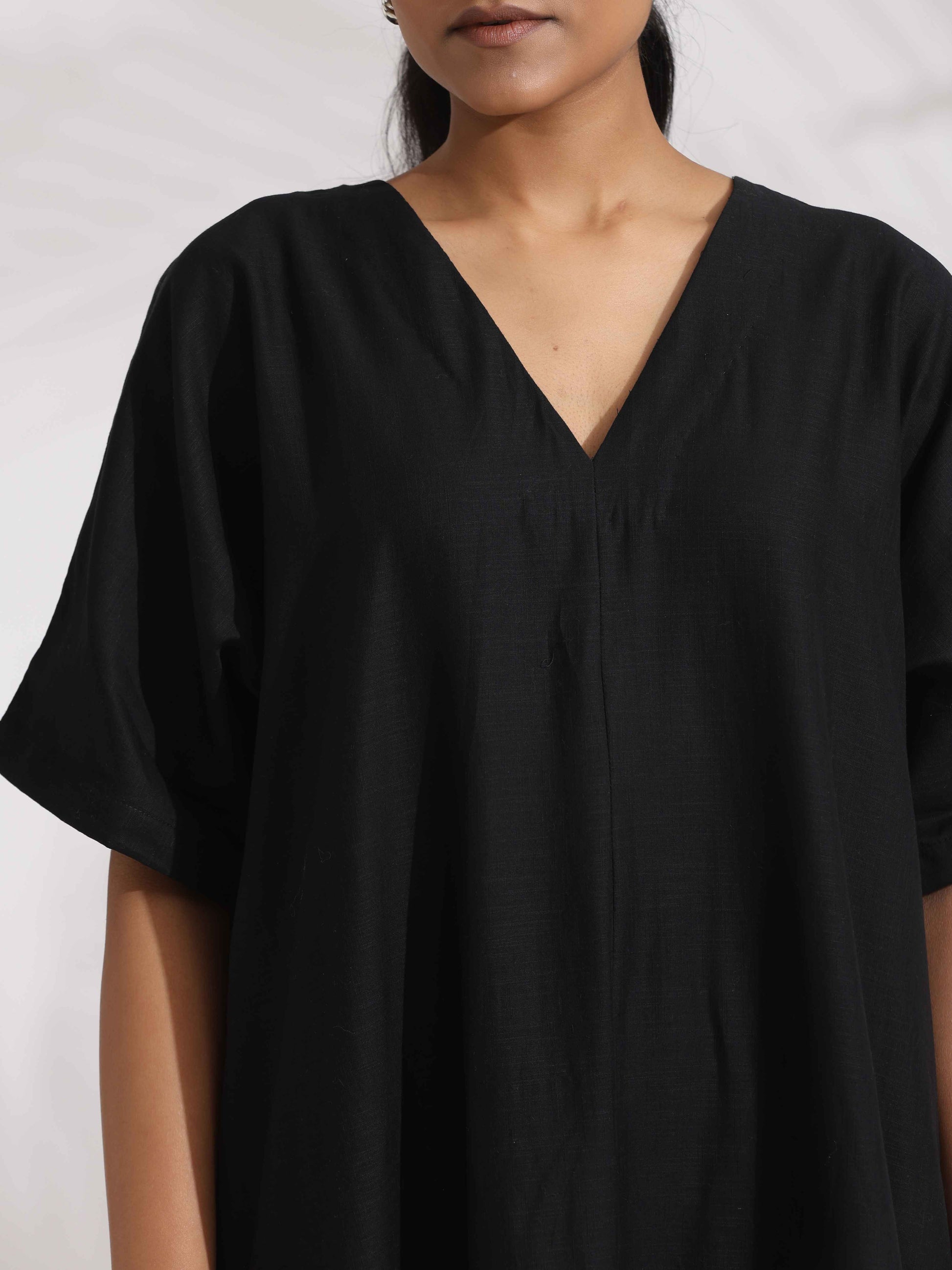 trueBrowns Black Cotton Schiffli Slit Dress | Swadesiicart