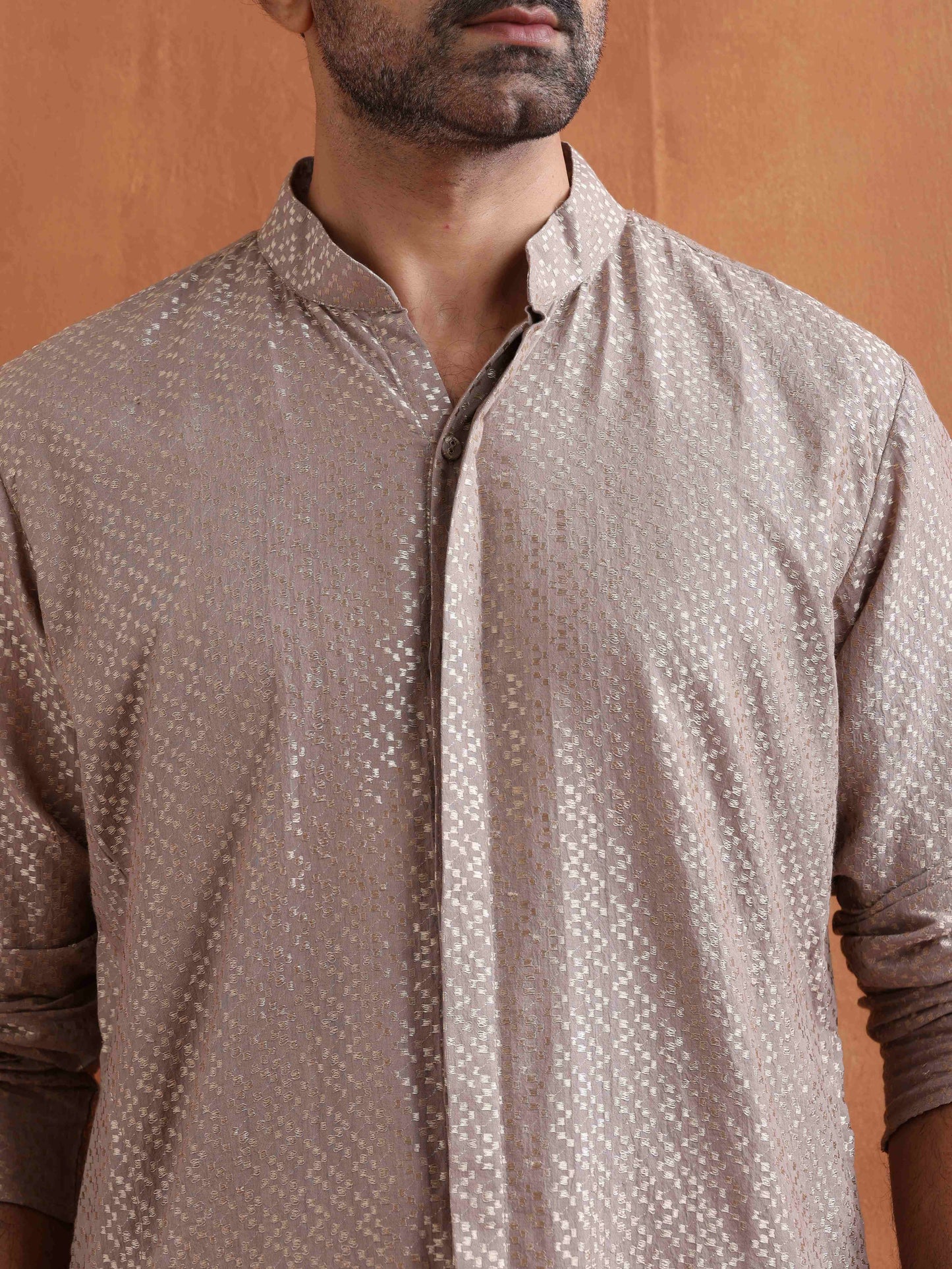 trueBrowns Men's Beige Cotton Dobby Kurta | Swadesiicart